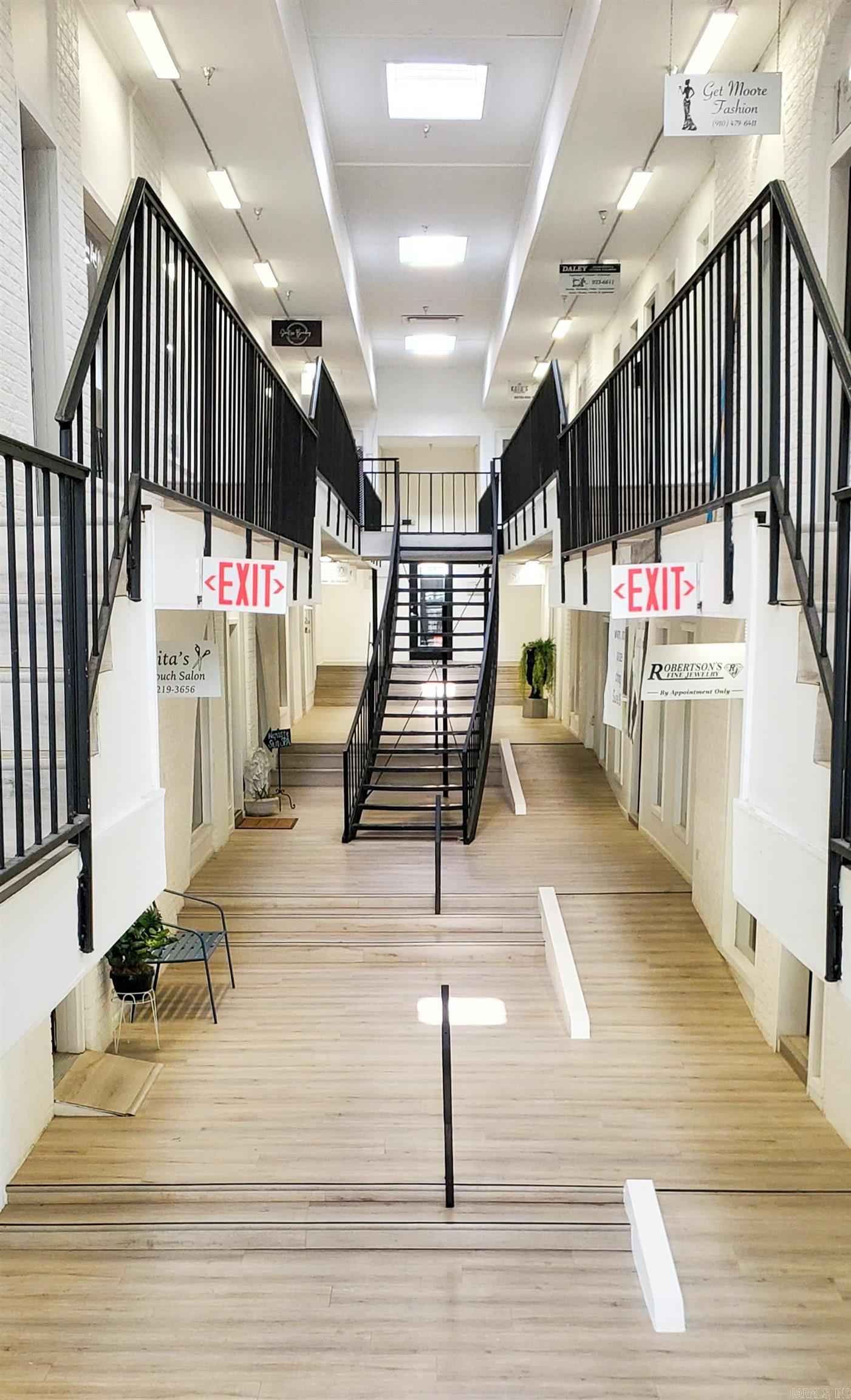 Cobb - Commercial Sale