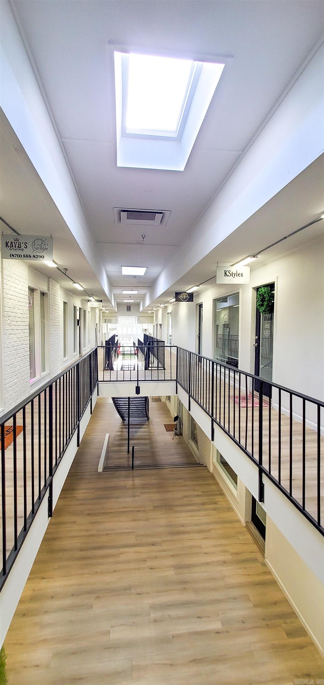 Cobb - Commercial Sale