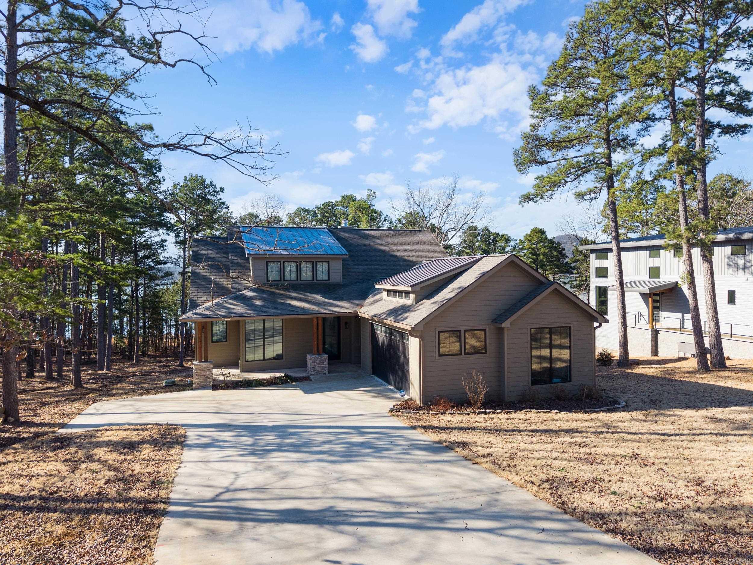 ENCHANTED PENINSULA - Residential
