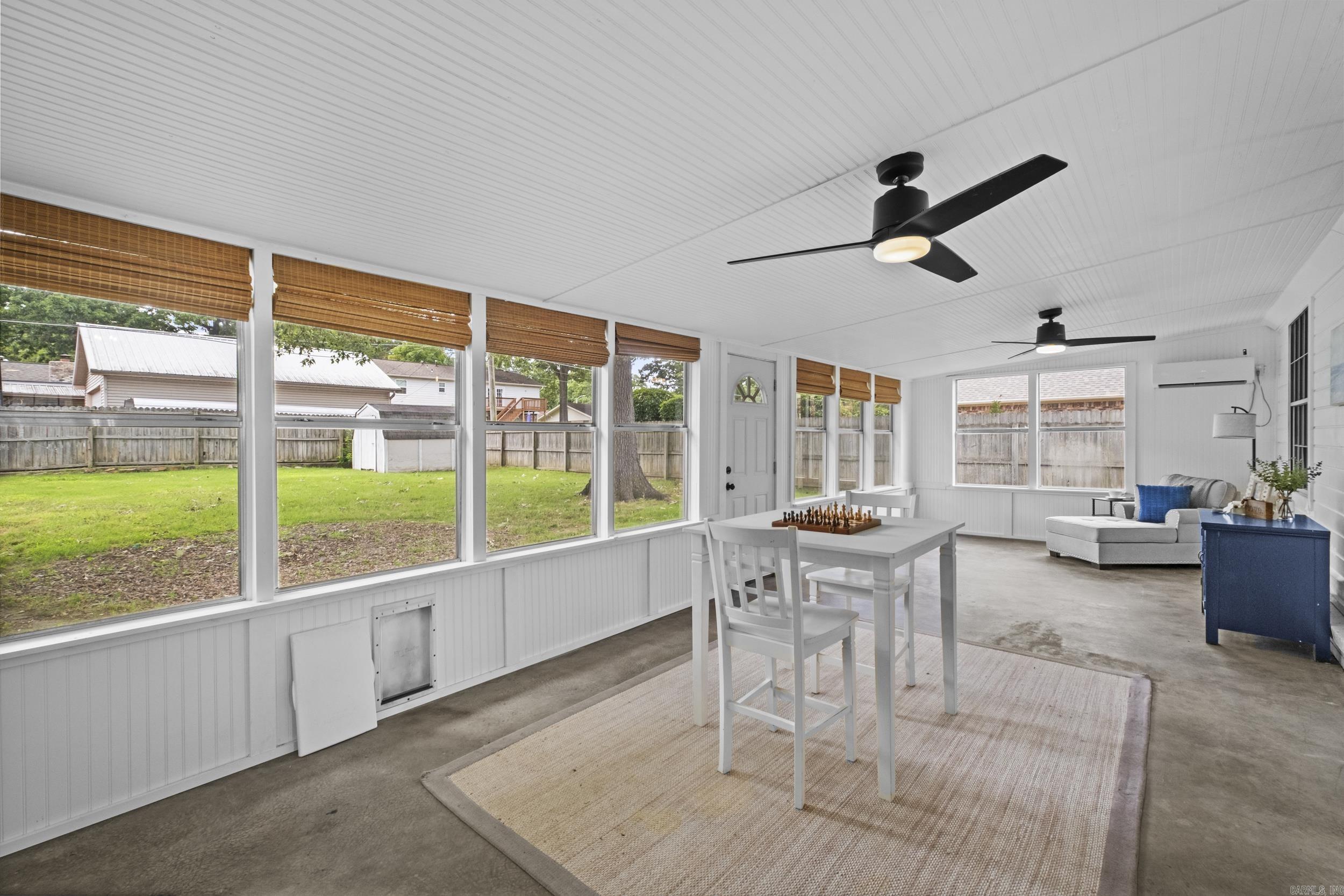 EAST MEADOW - Residential