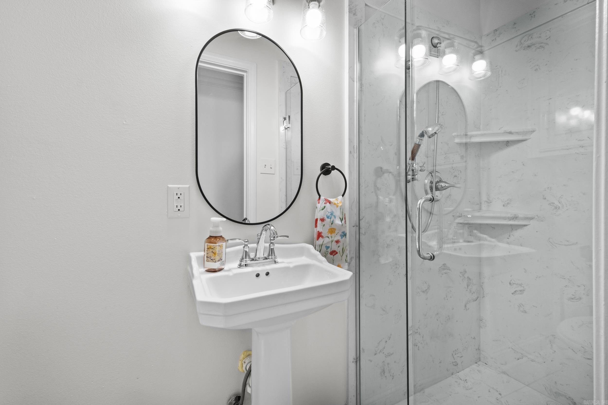 EAST MEADOW - Residential