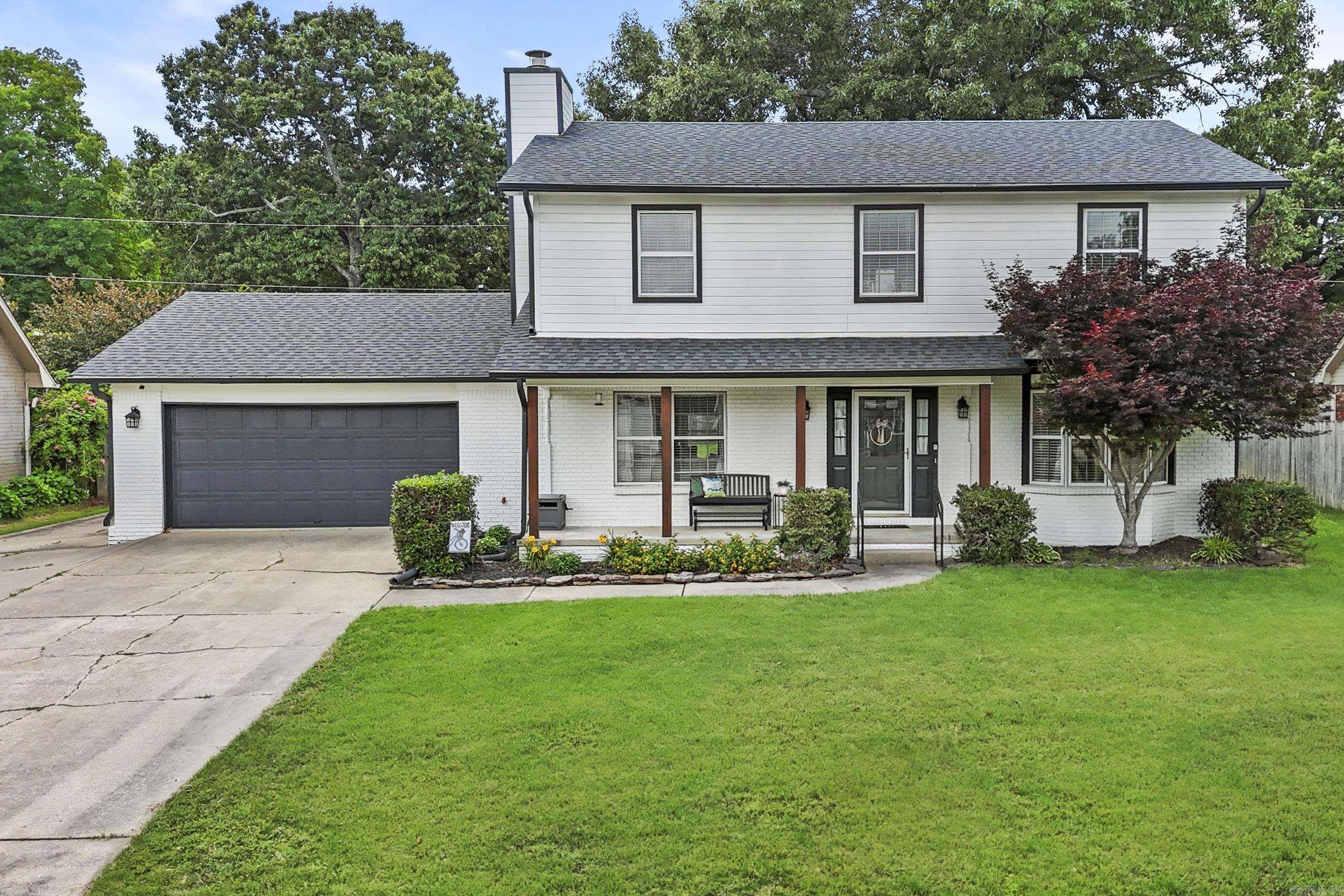 EAST MEADOW - Residential