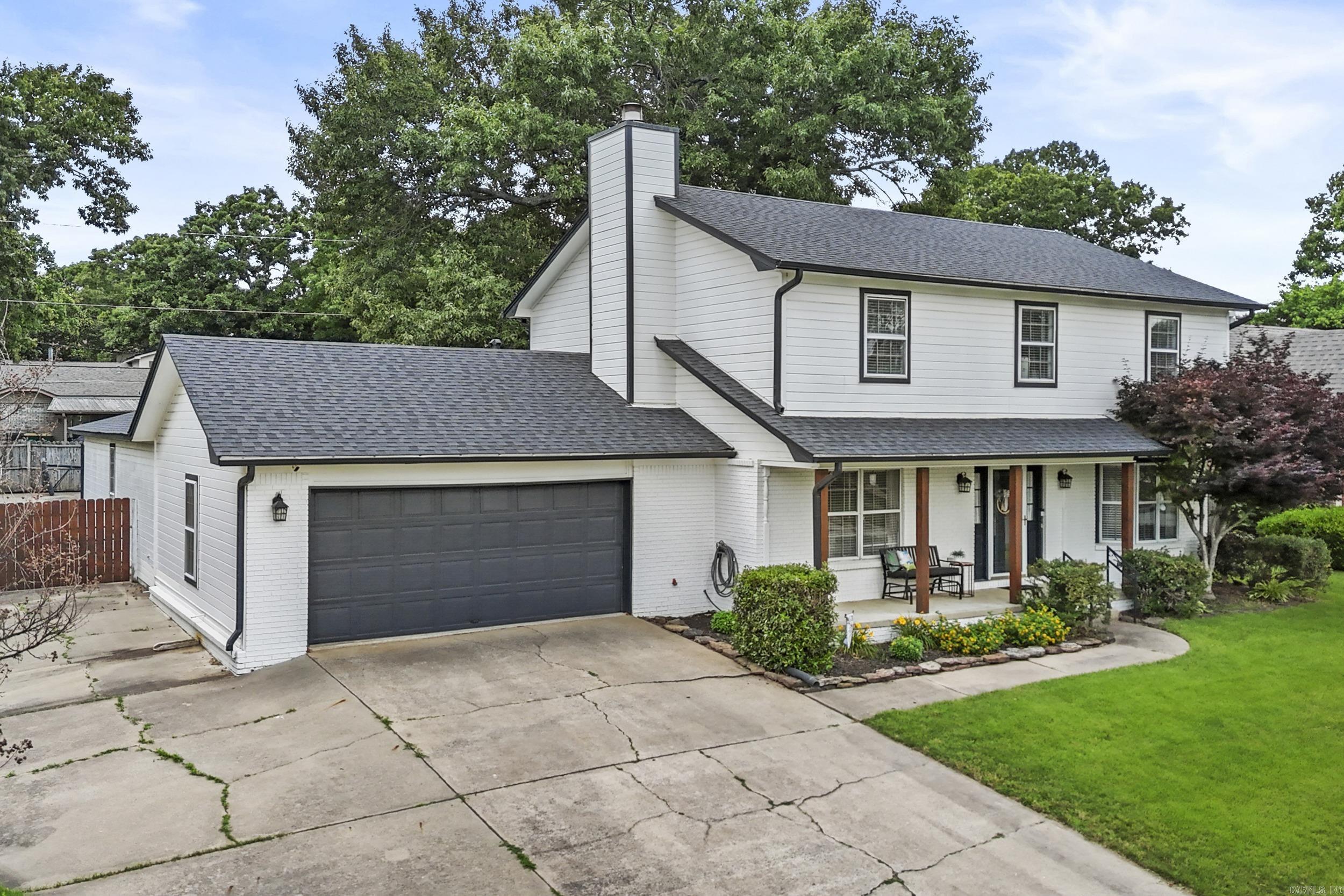 EAST MEADOW - Residential