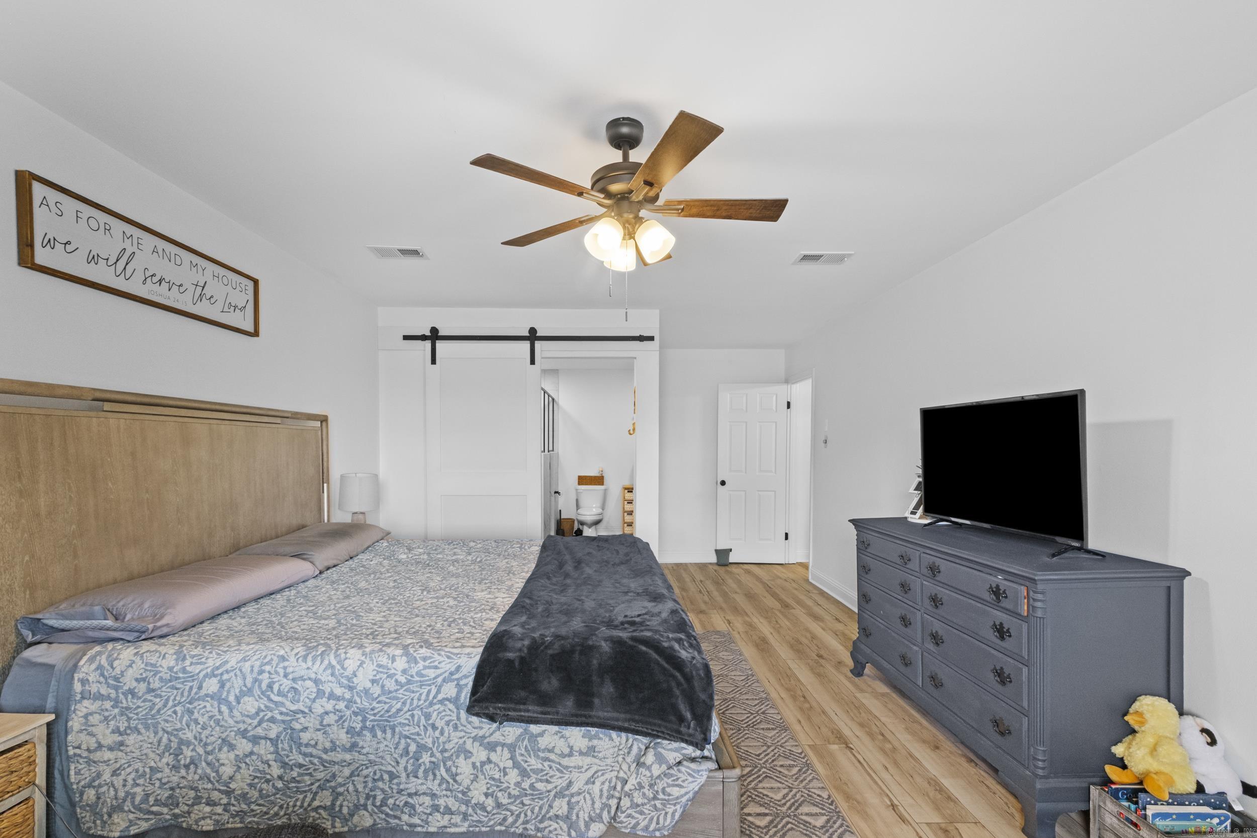 EAST MEADOW - Residential