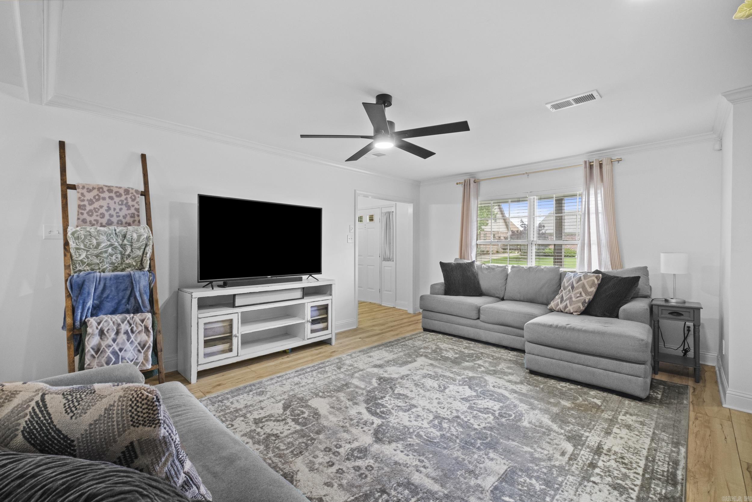 EAST MEADOW - Residential
