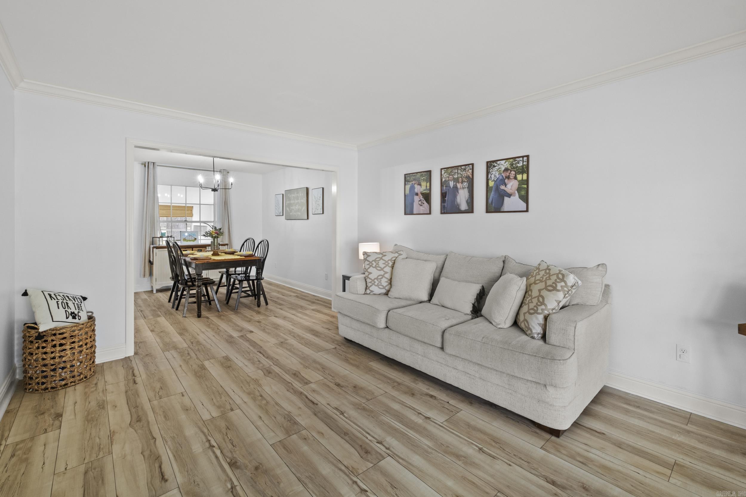 EAST MEADOW - Residential