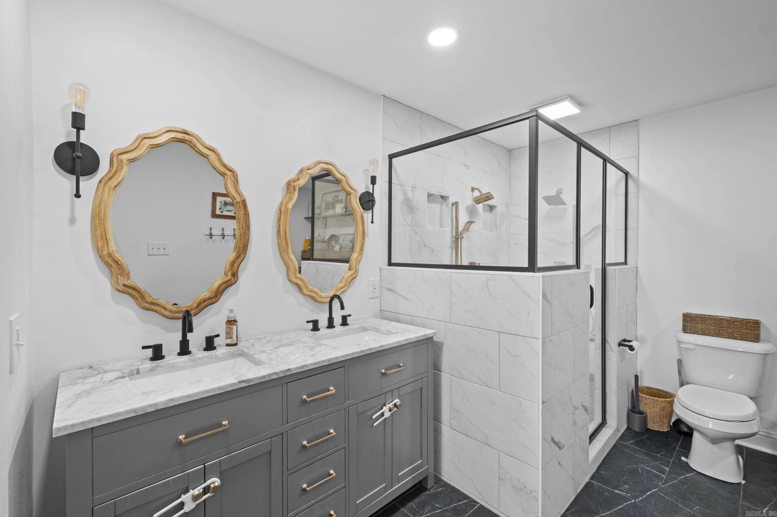 EAST MEADOW - Residential