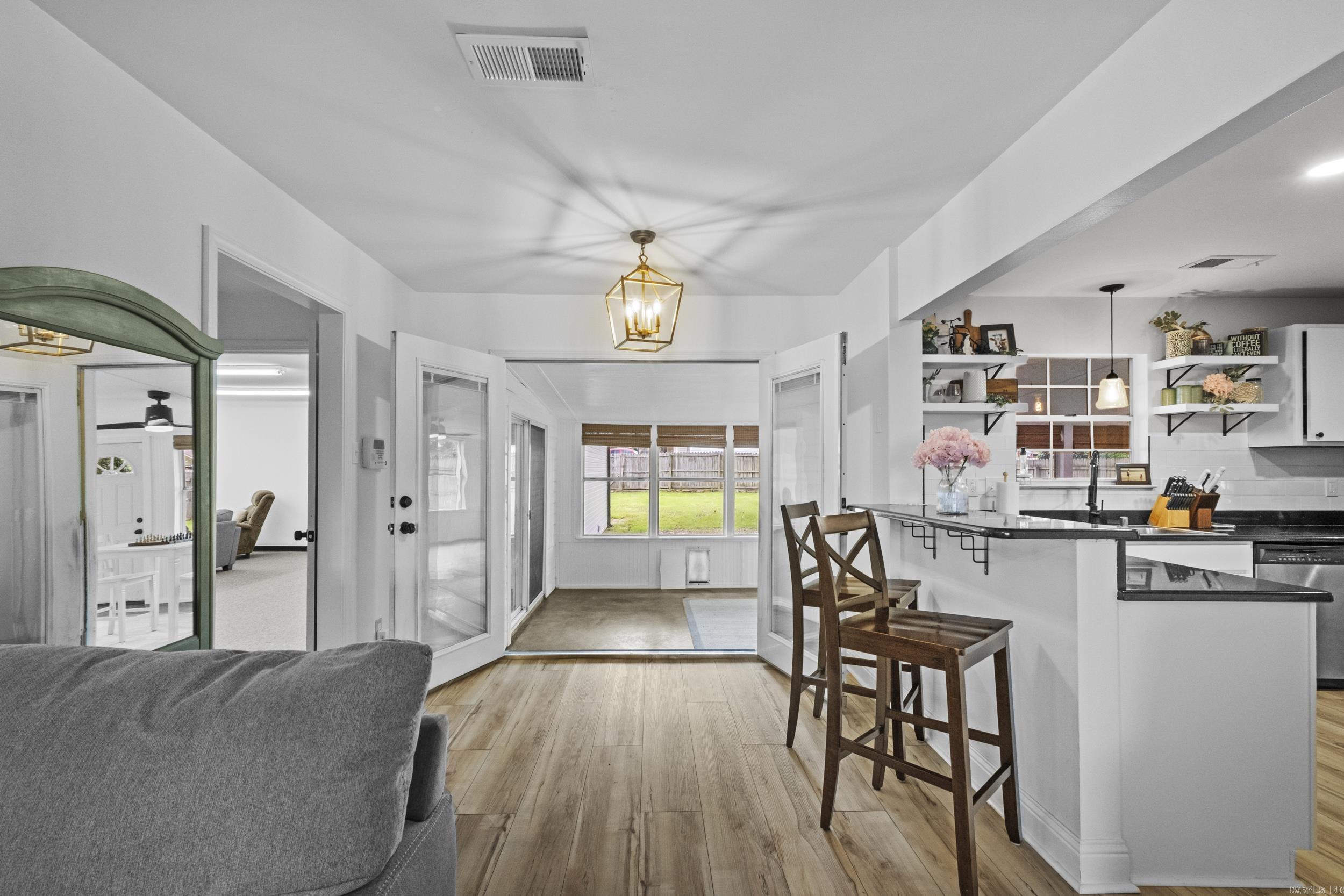 EAST MEADOW - Residential