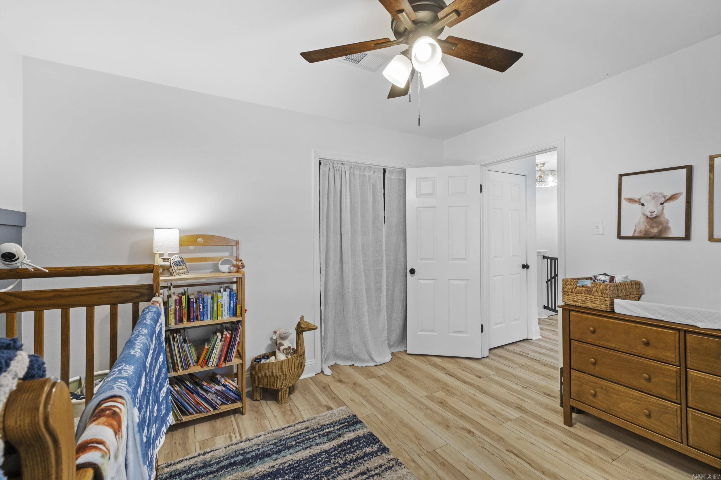 EAST MEADOW - Residential