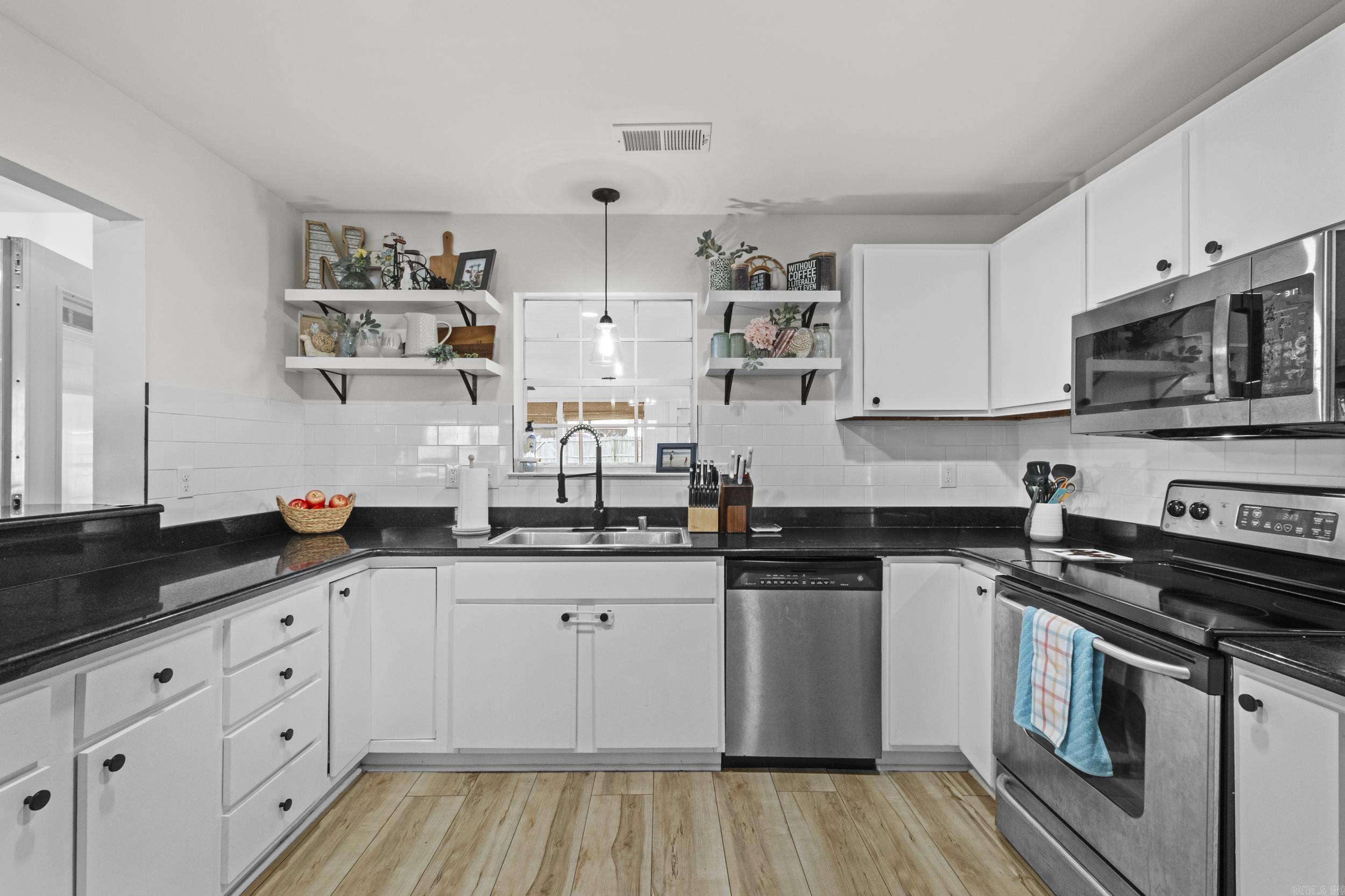 EAST MEADOW - Residential