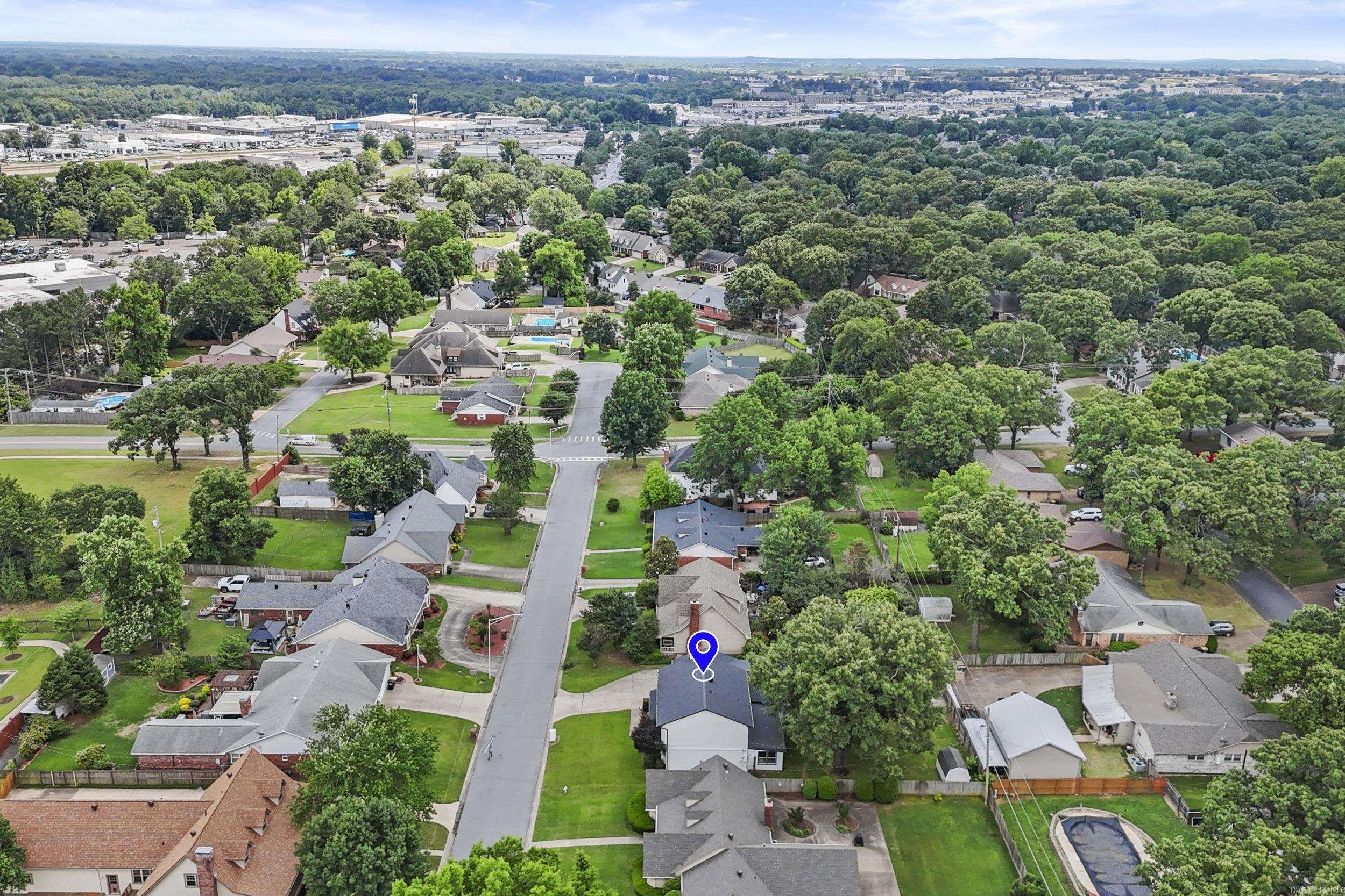 EAST MEADOW - Residential