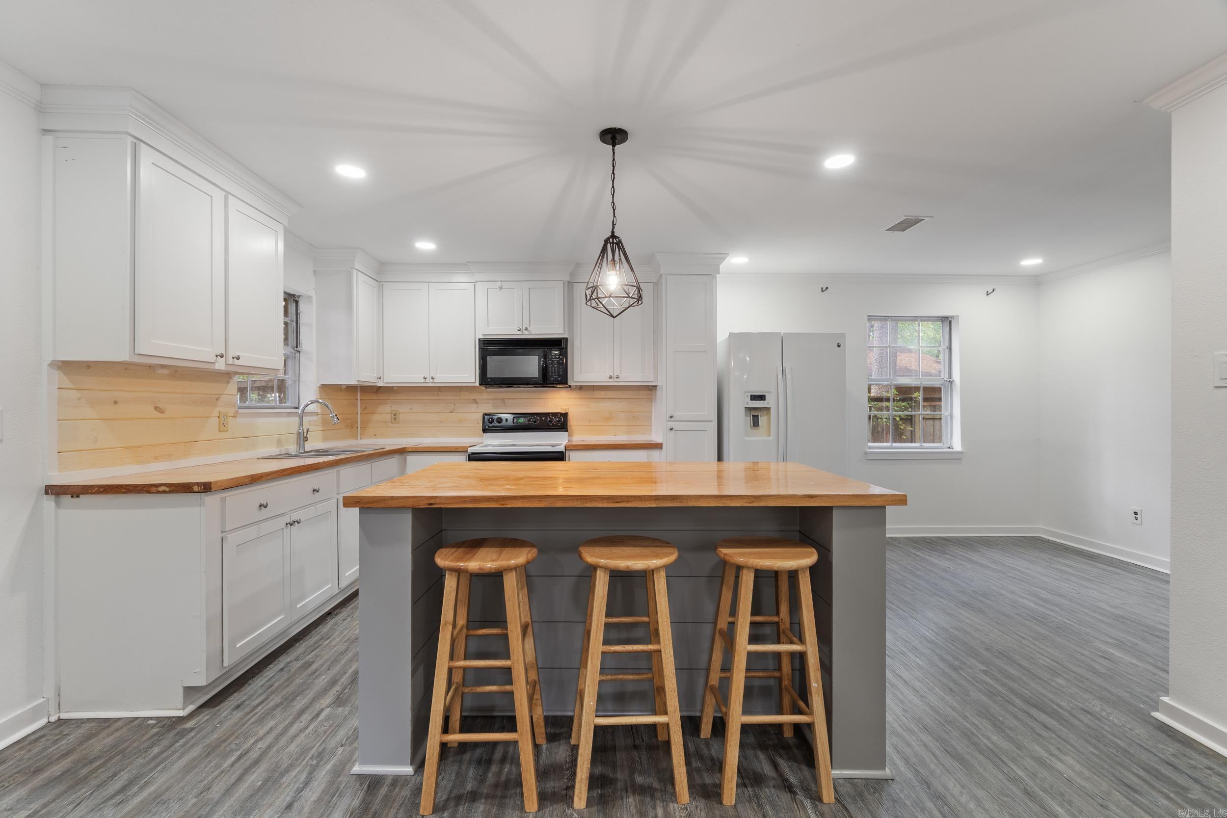 BIG PINE - Residential