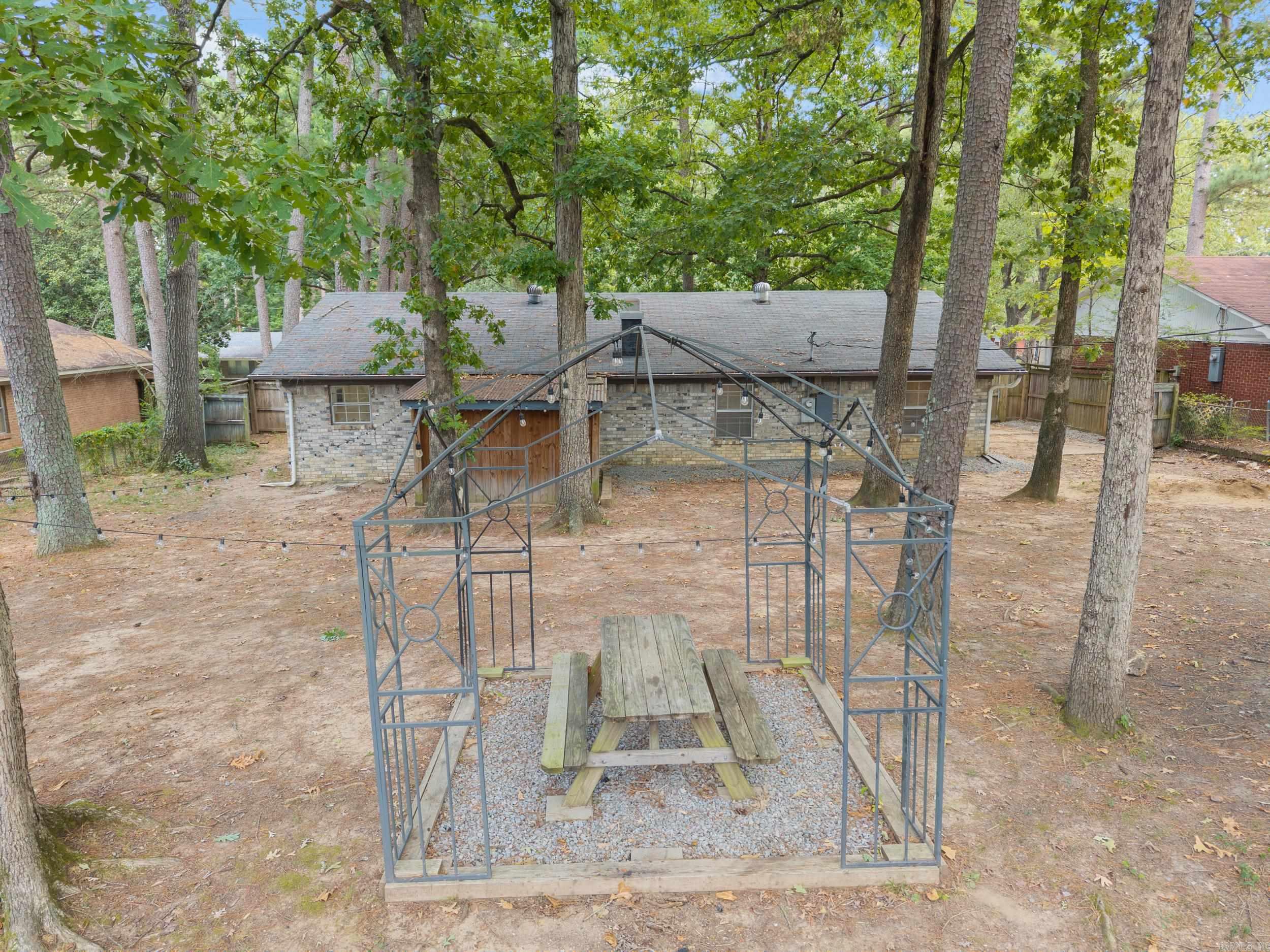 BIG PINE - Residential