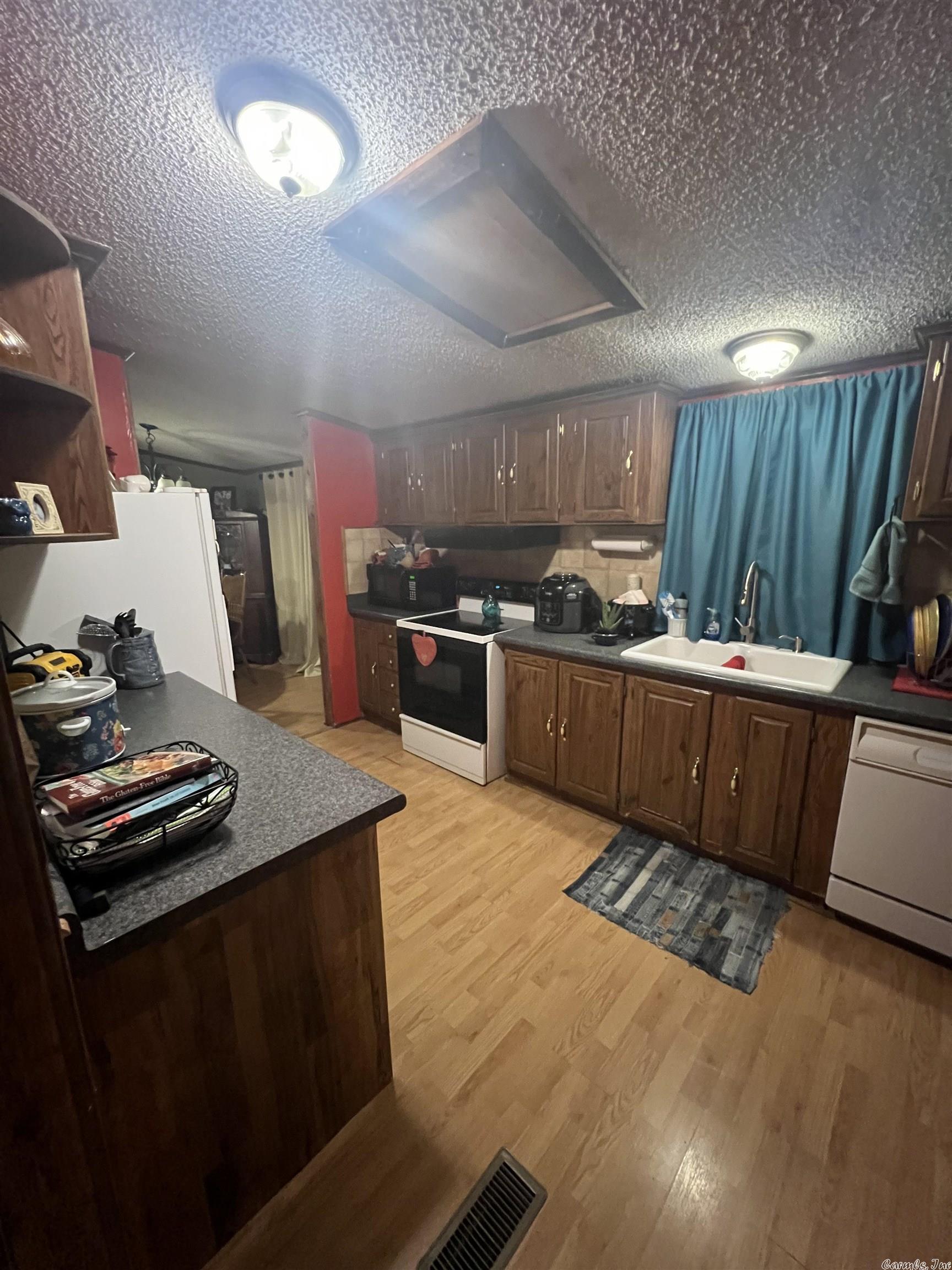 DEER HILL - Residential