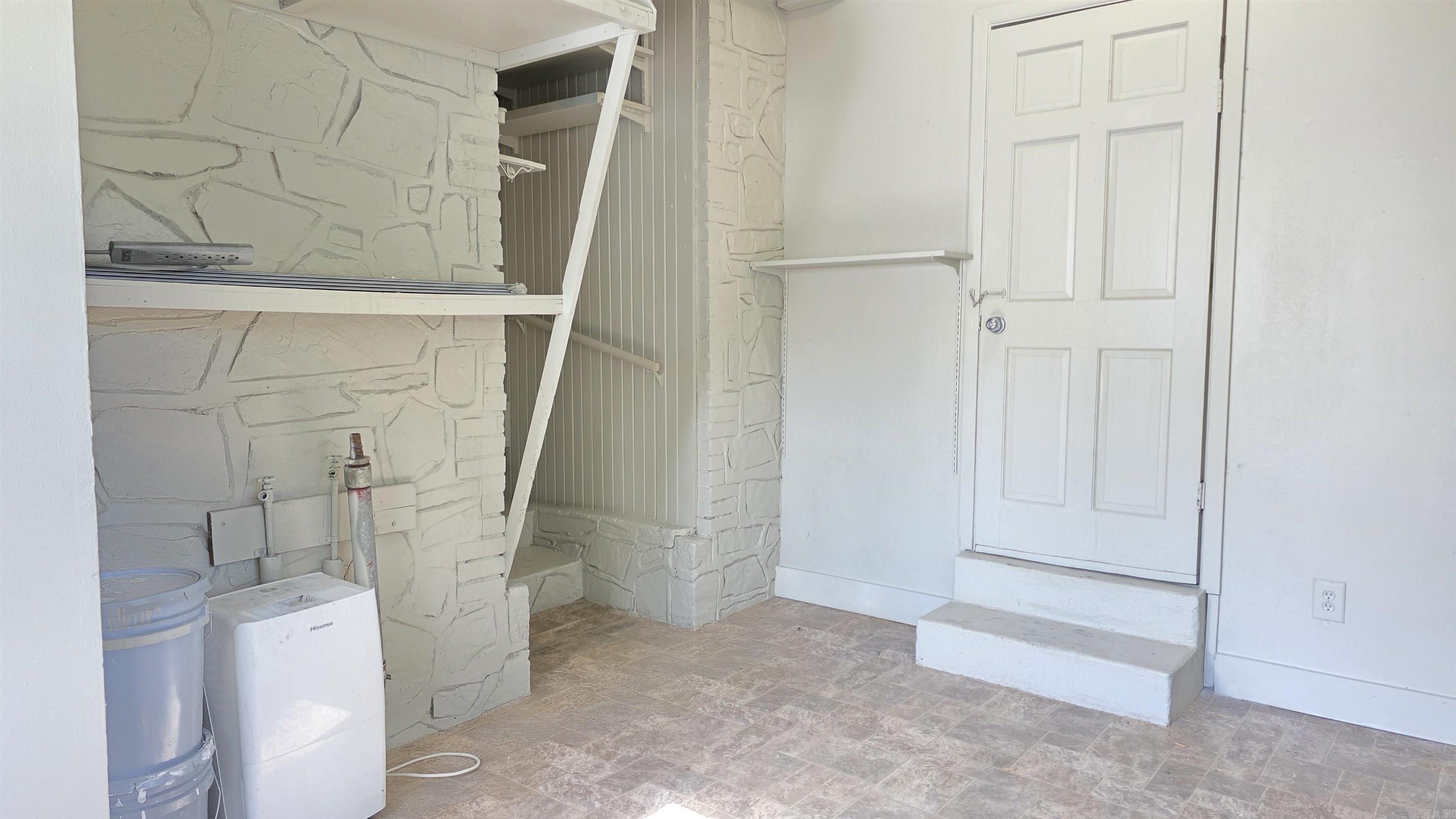 SIMPSONS ADDN - Residential