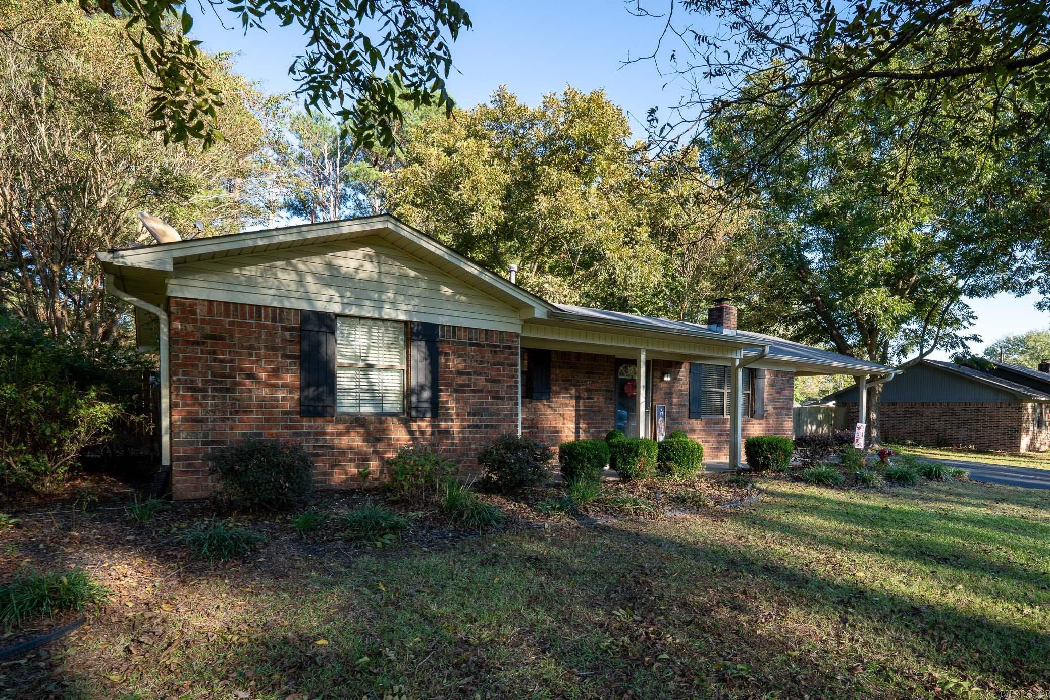 FOXMOOR ACRES - Residential