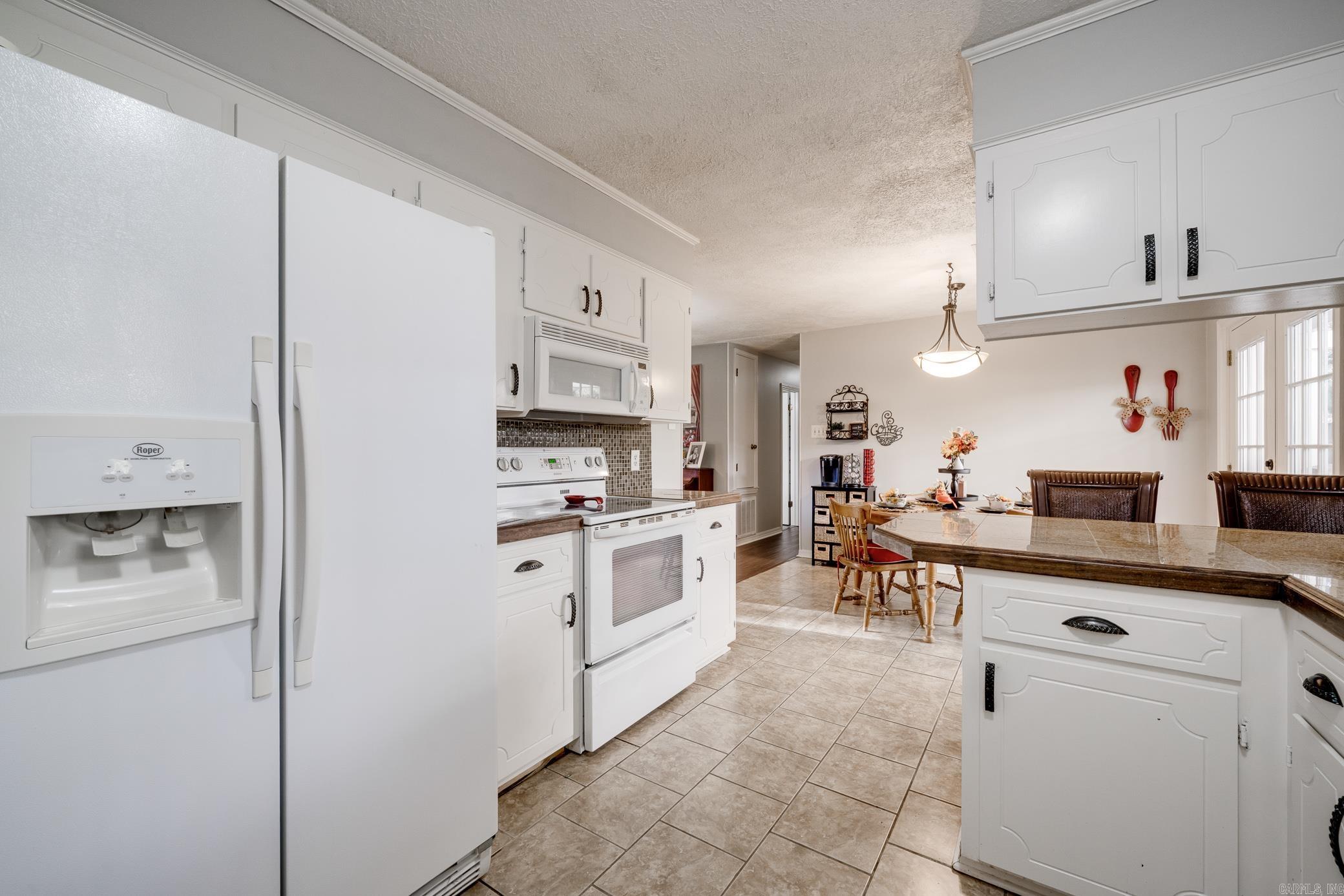 FOXMOOR ACRES - Residential