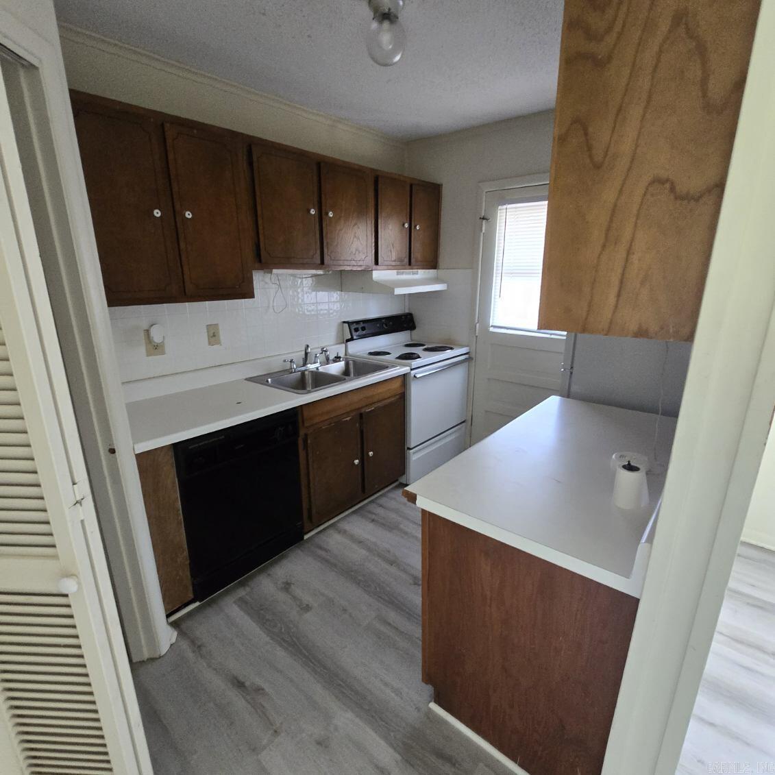 Pine Hill - Residential Lease