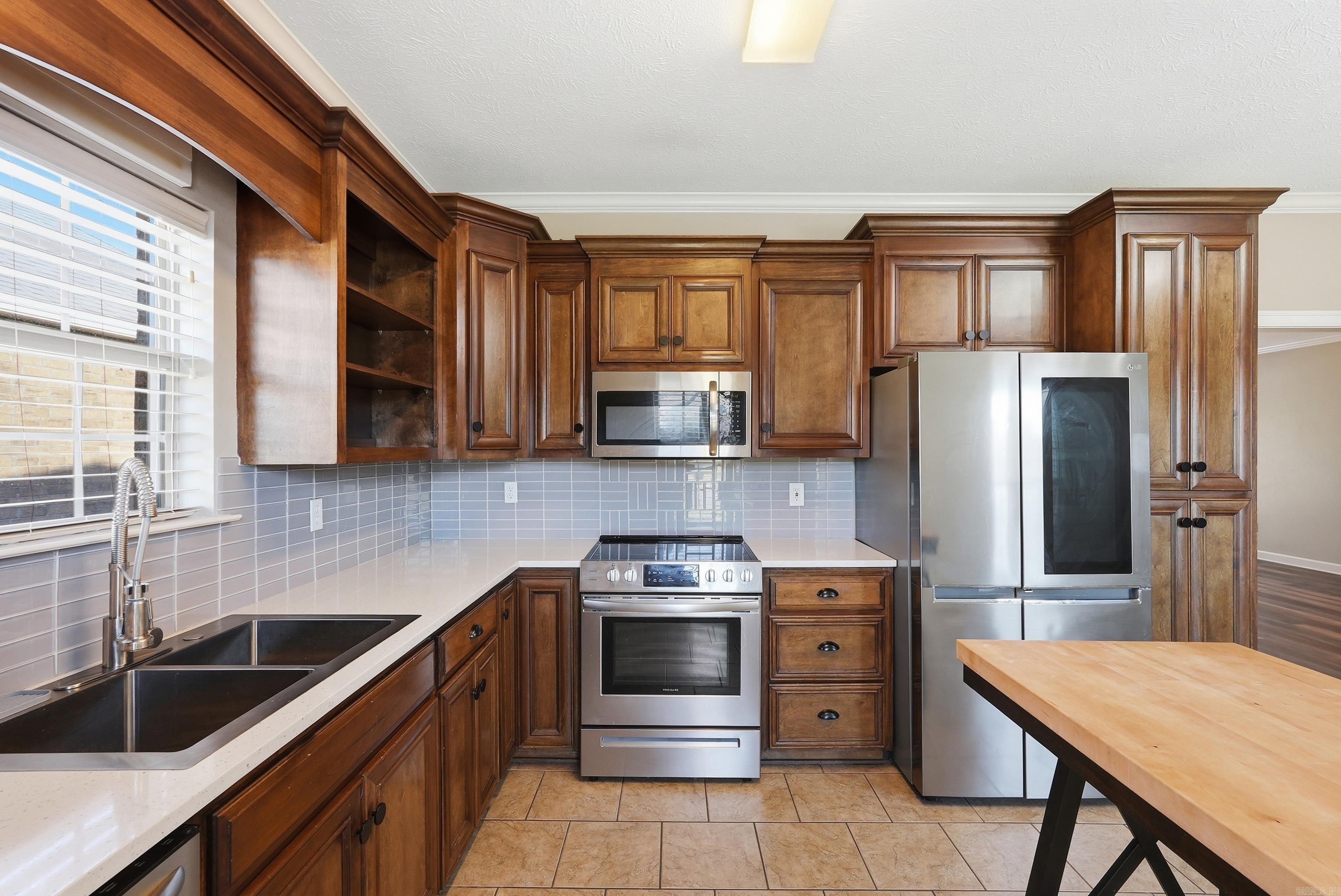 OAK TREE SUB - Residential