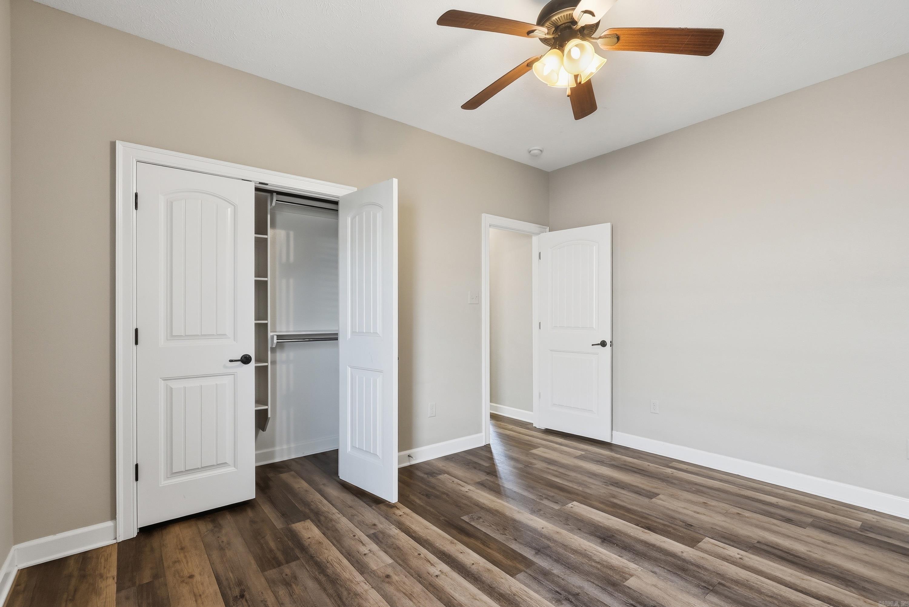 OAK TREE SUB - Residential