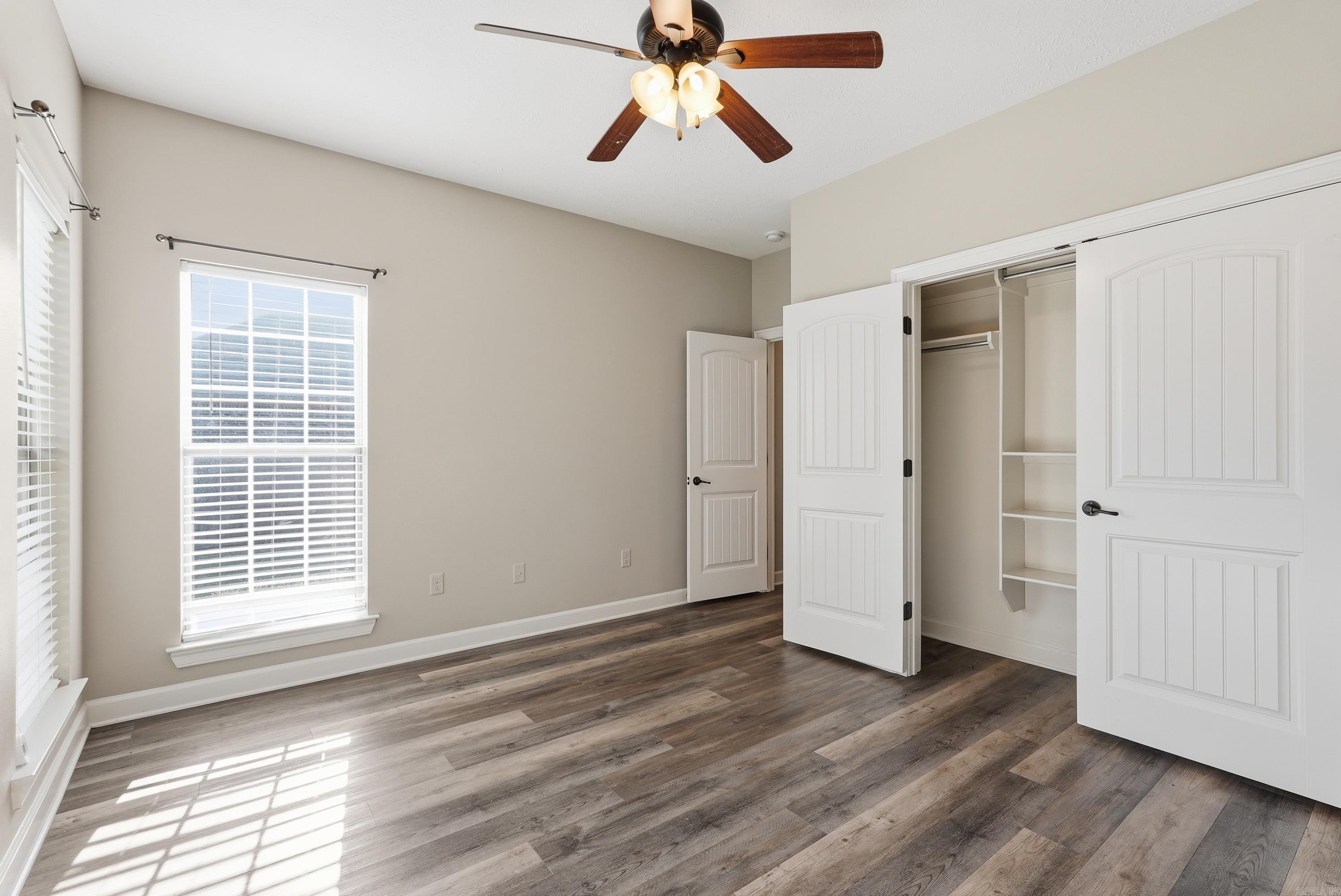 OAK TREE SUB - Residential