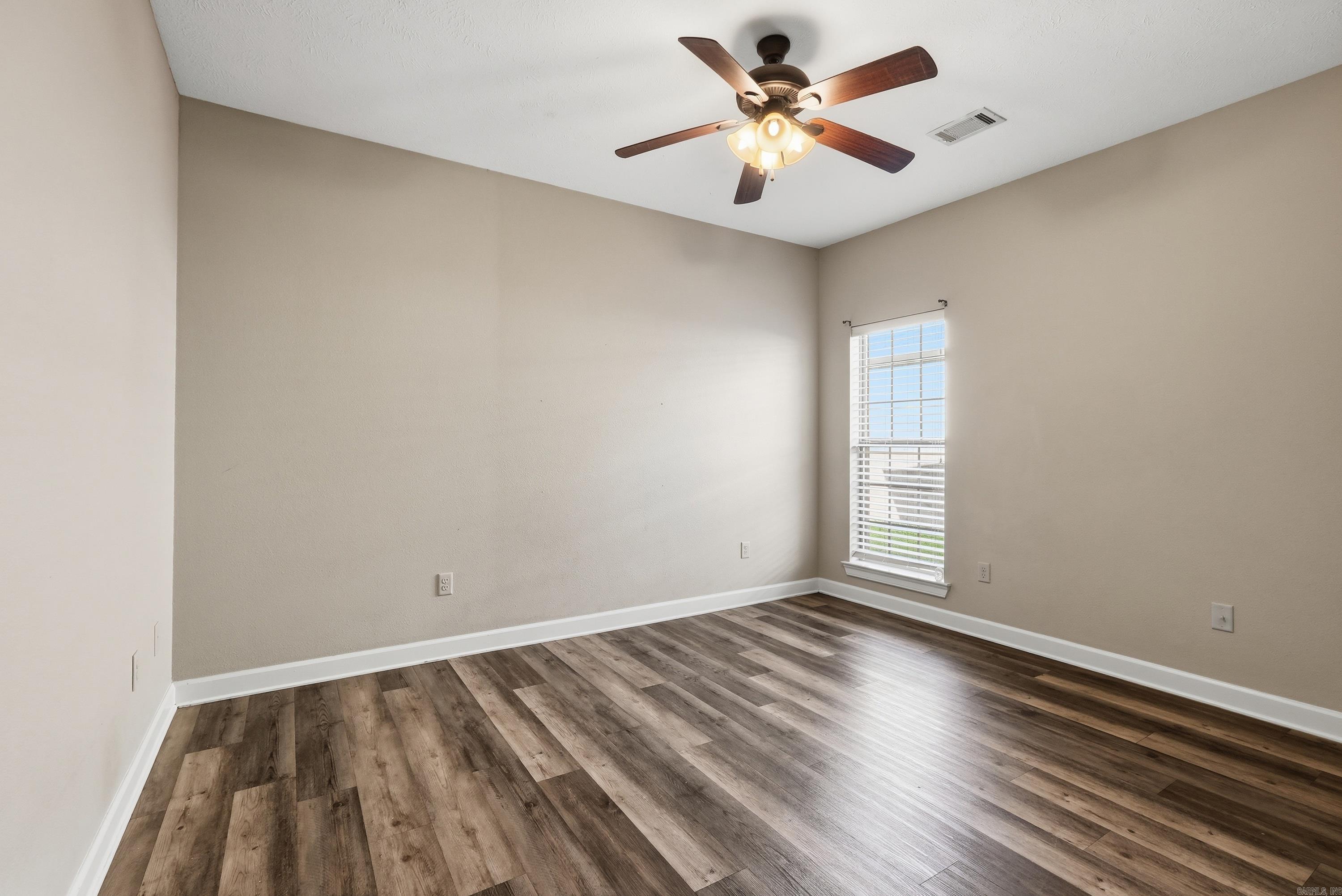 OAK TREE SUB - Residential