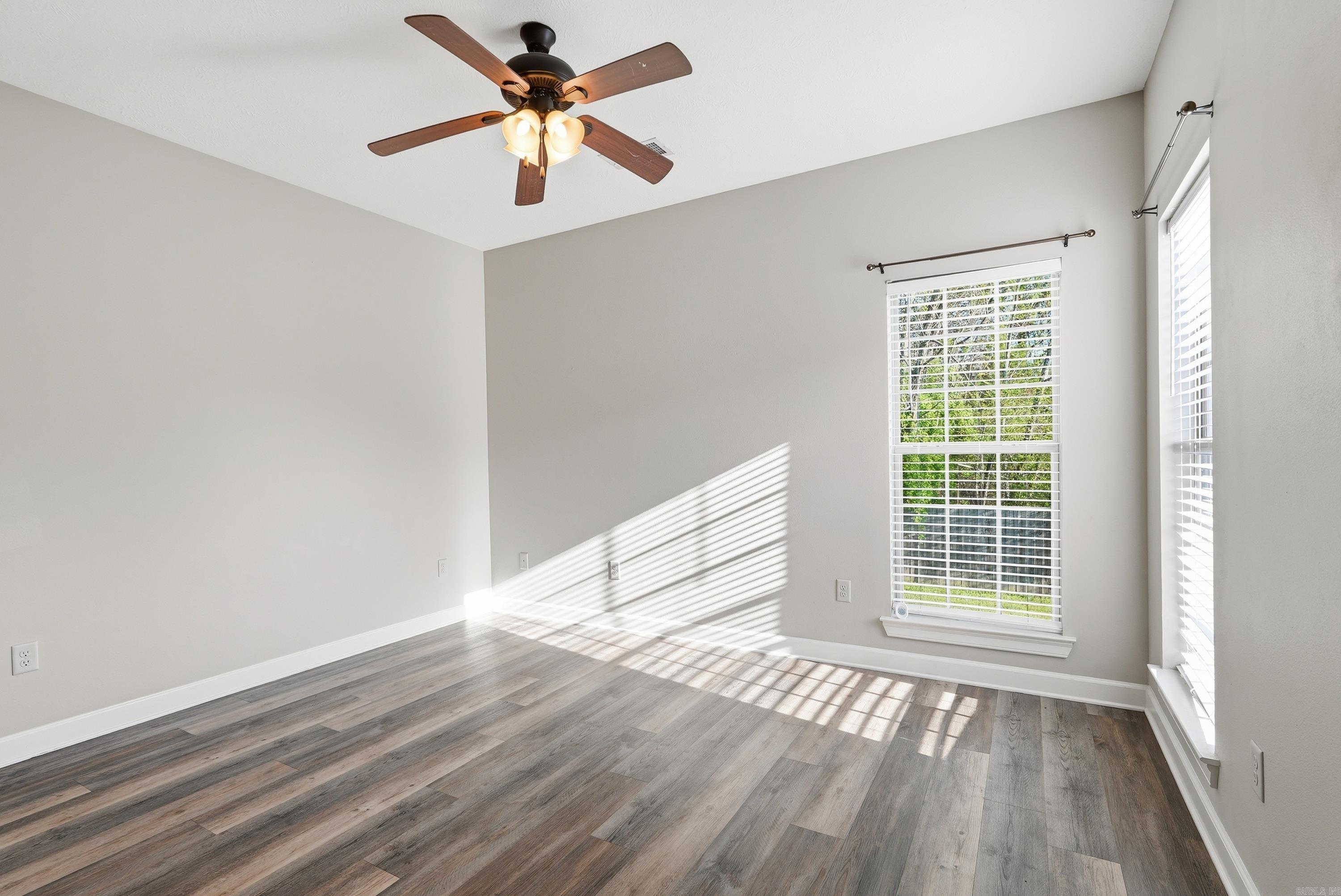 OAK TREE SUB - Residential