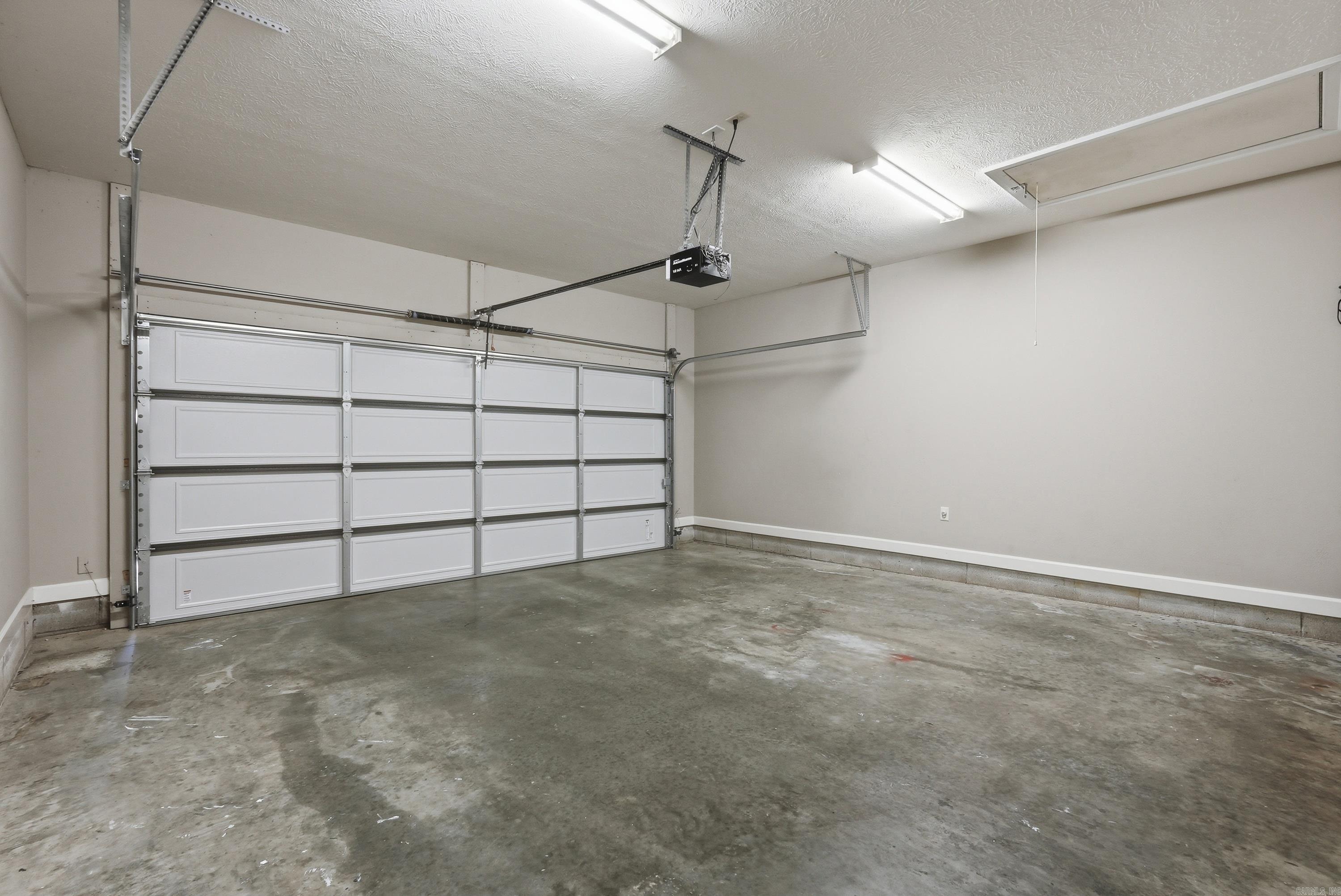 OAK TREE SUB - Residential