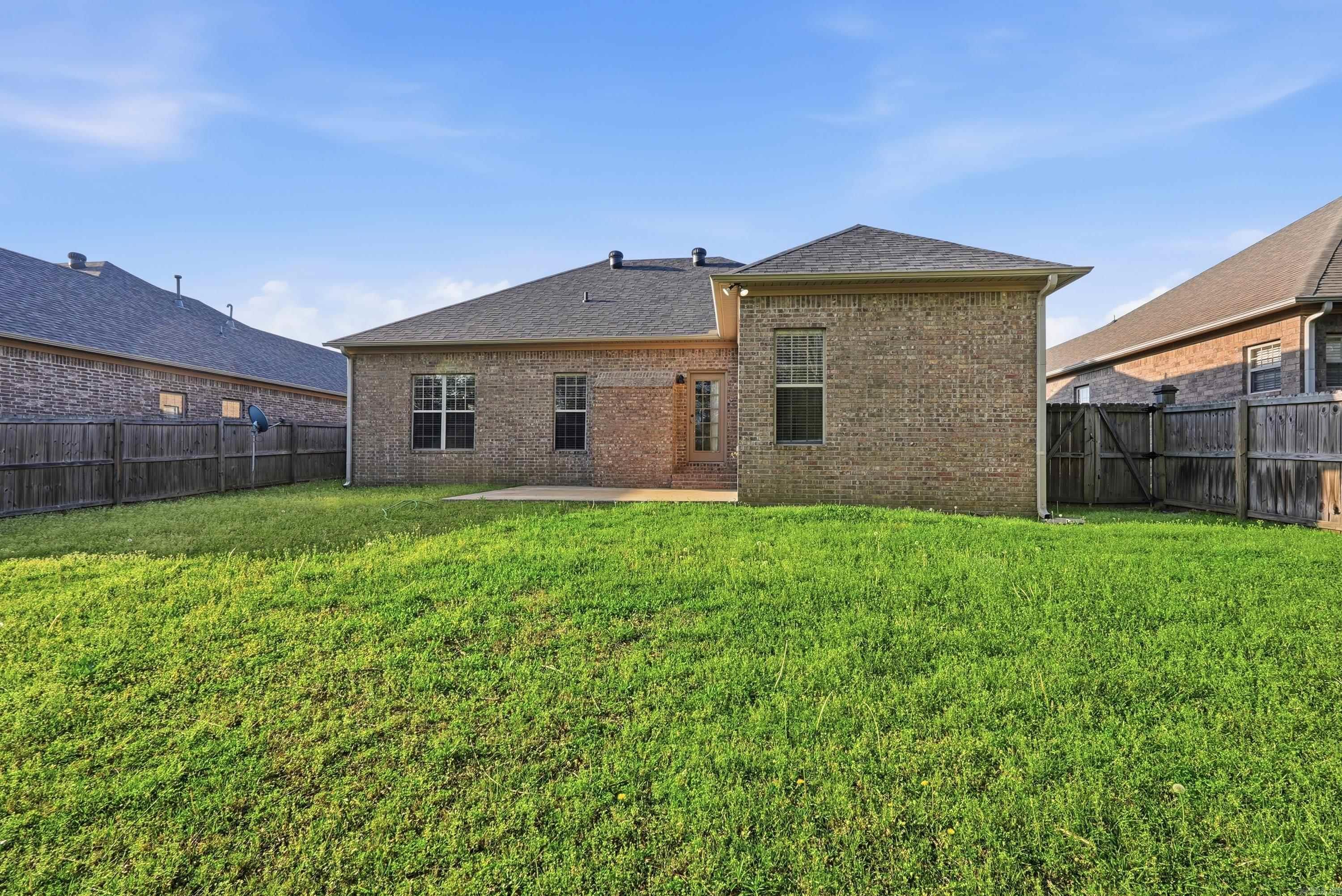 OAK TREE SUB - Residential