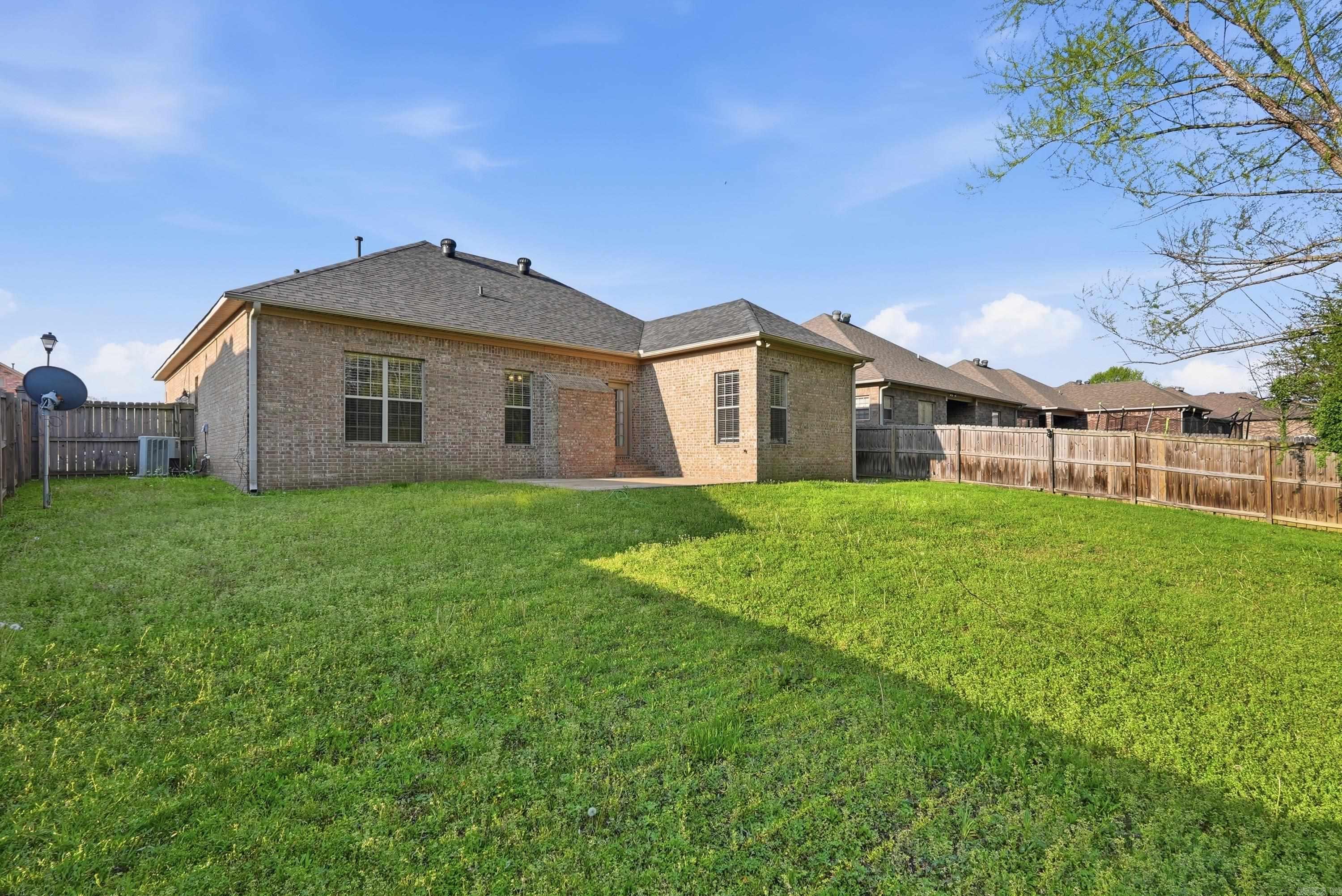 OAK TREE SUB - Residential