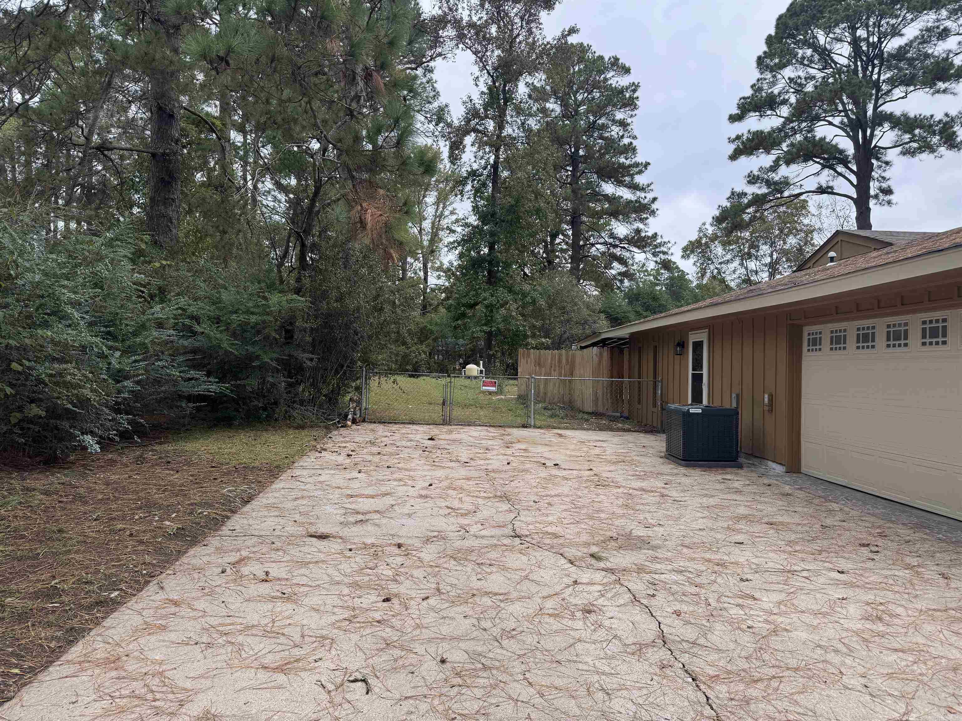 Pine Wood - Residential