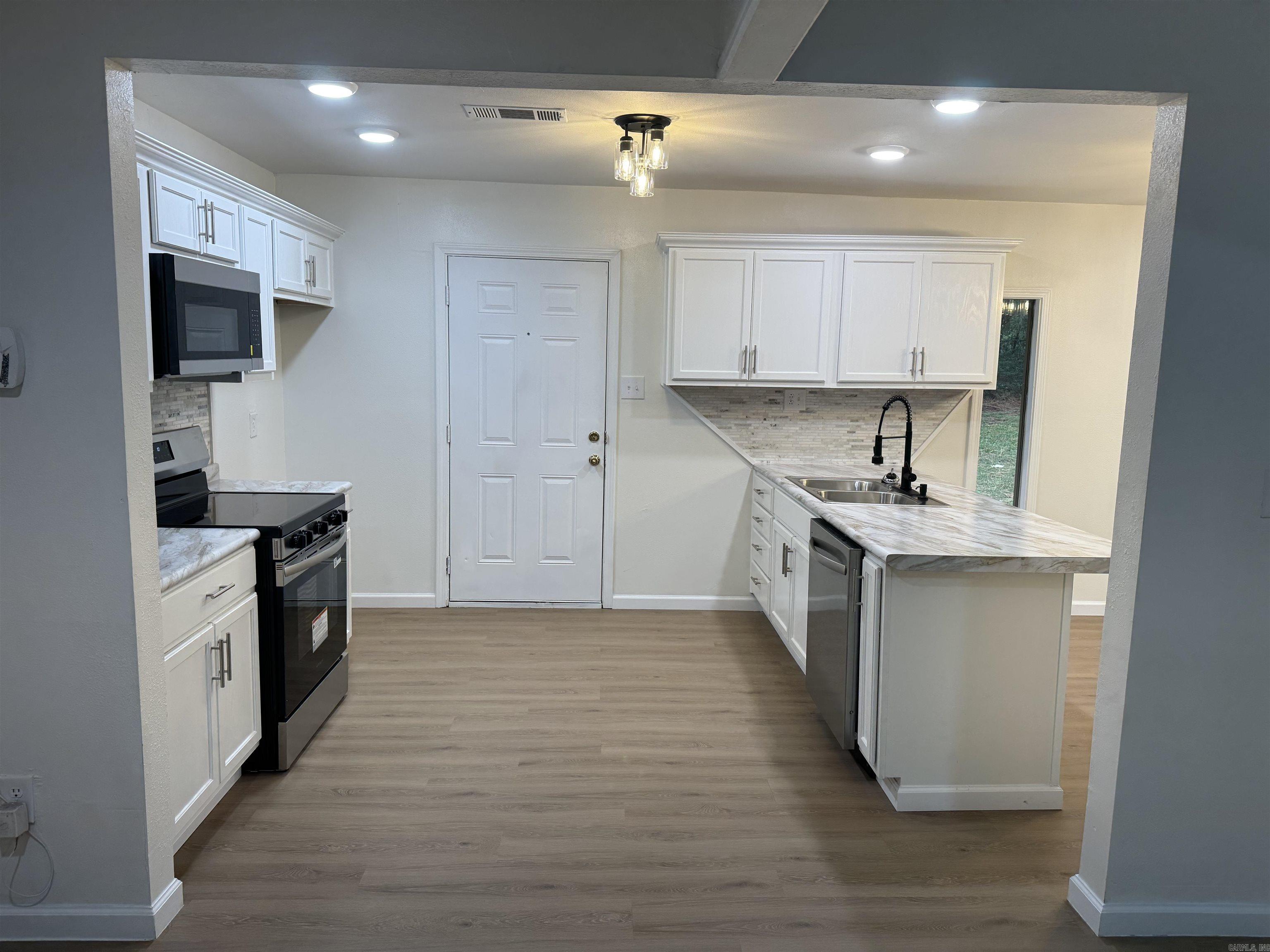 Pine Wood - Residential