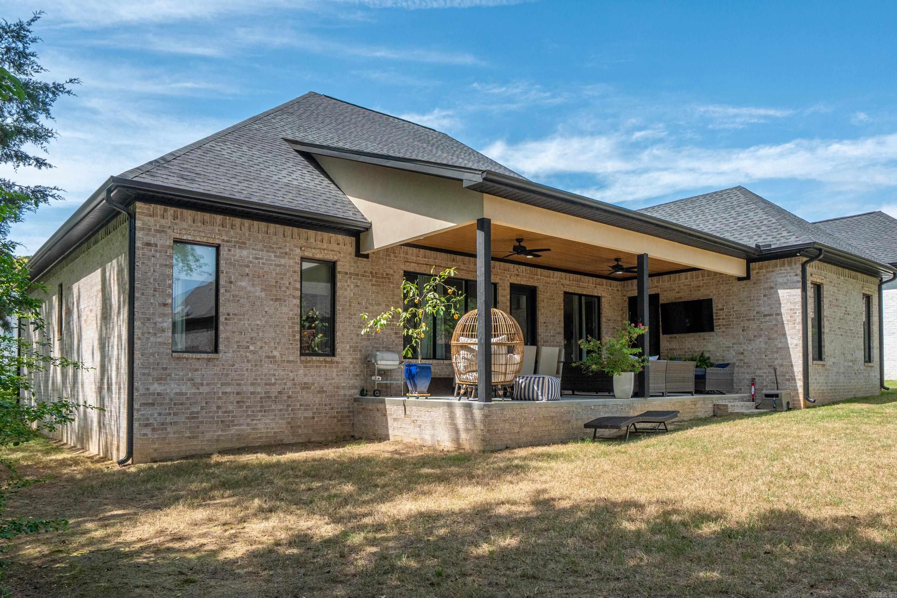 ARLINGTON PARK - Residential