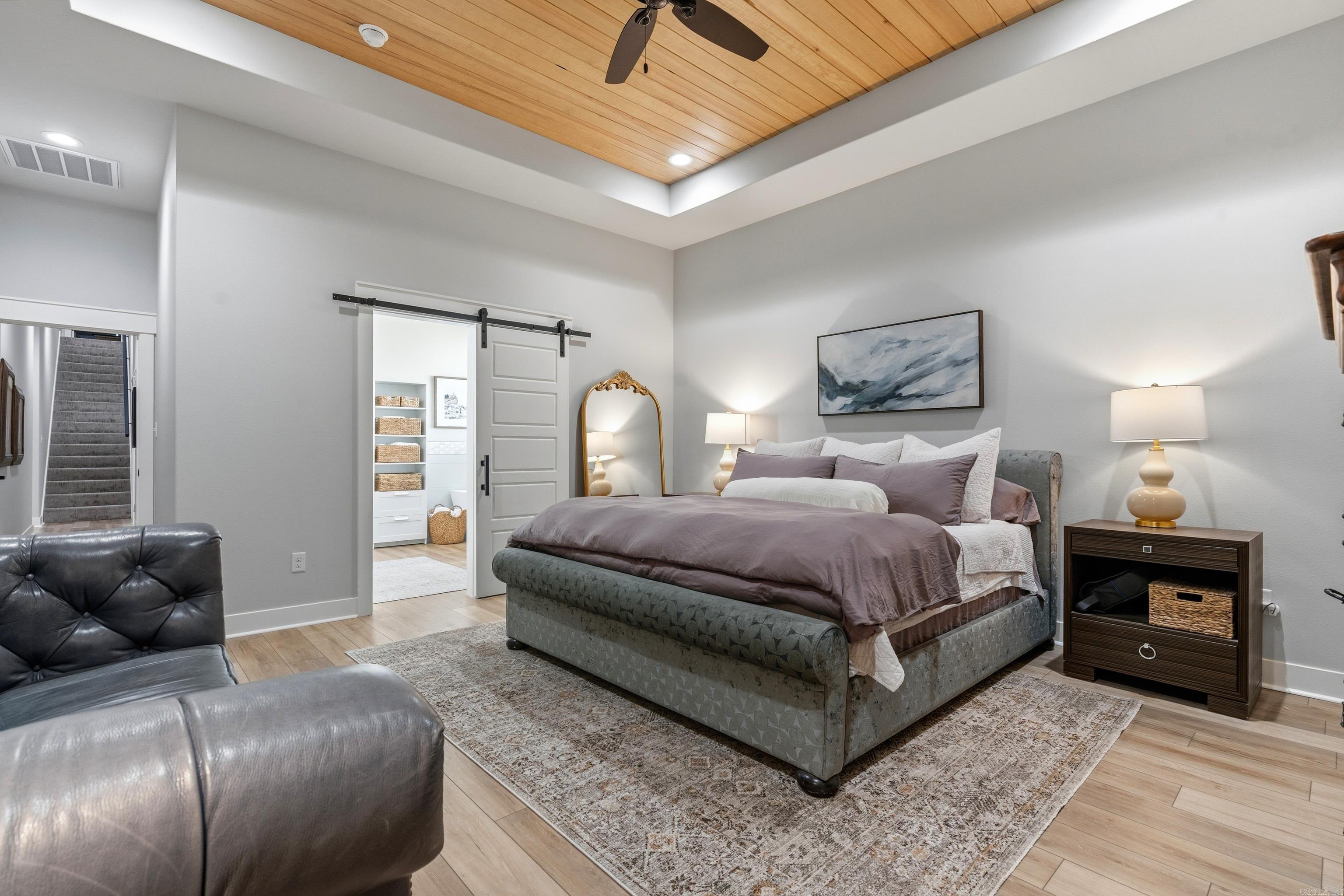 ARLINGTON PARK - Residential