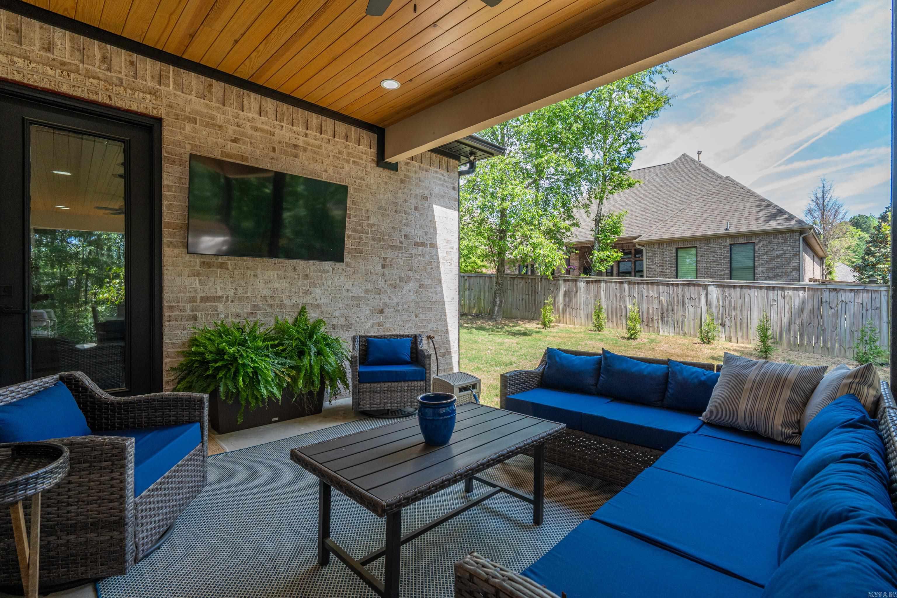 ARLINGTON PARK - Residential