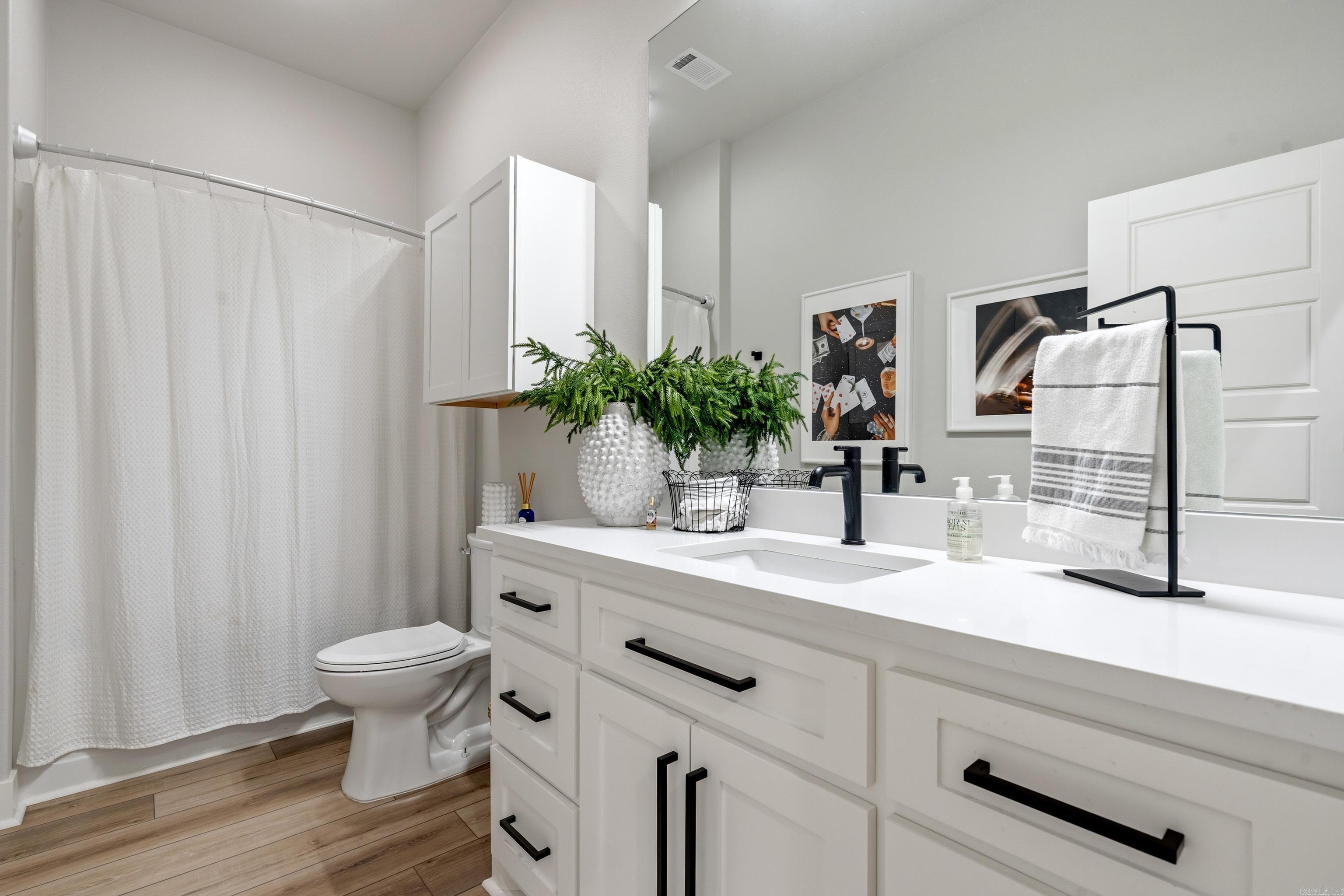 ARLINGTON PARK - Residential