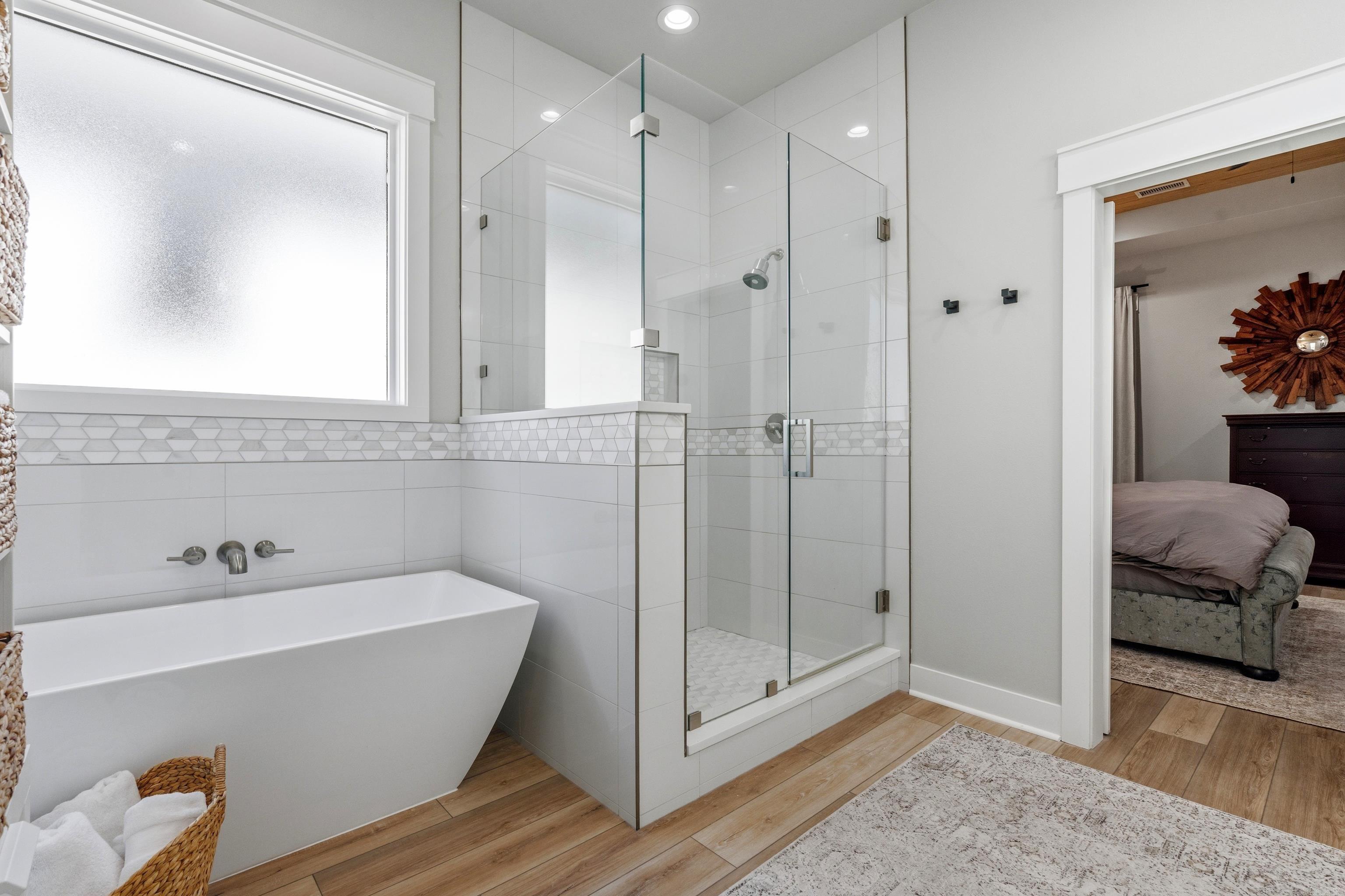 ARLINGTON PARK - Residential