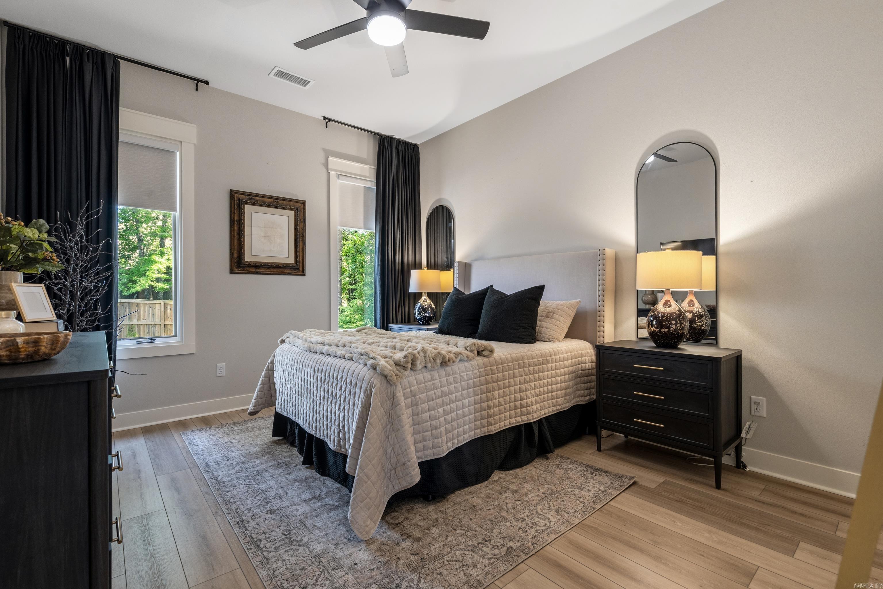 ARLINGTON PARK - Residential