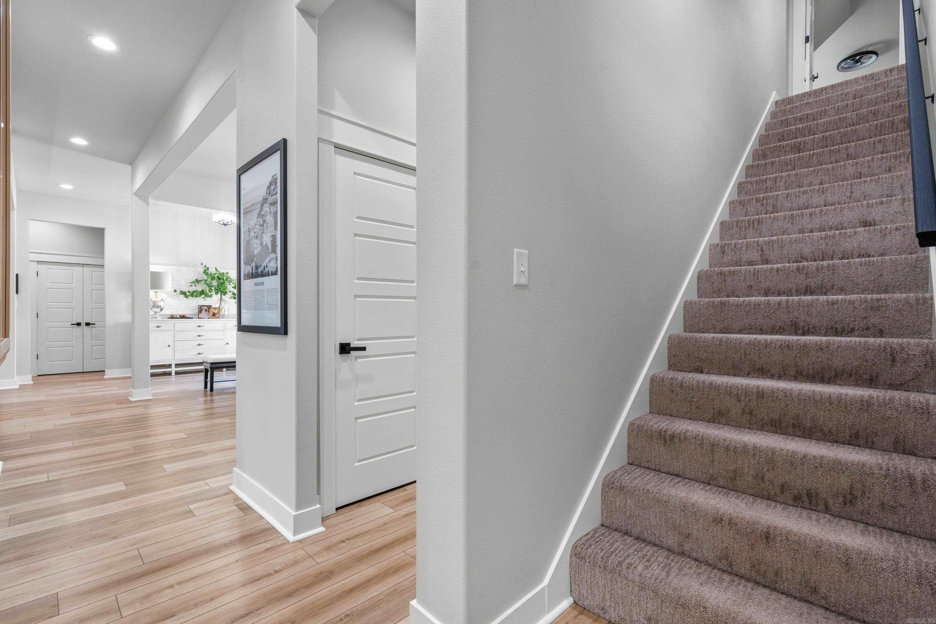 ARLINGTON PARK - Residential