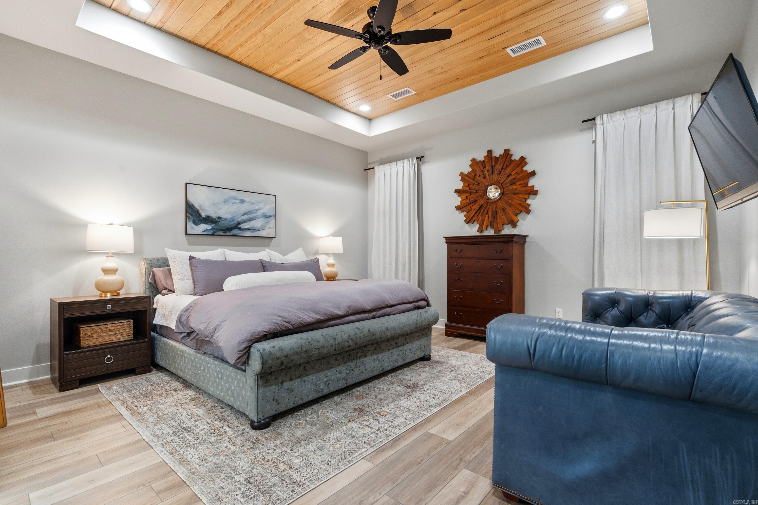 ARLINGTON PARK - Residential