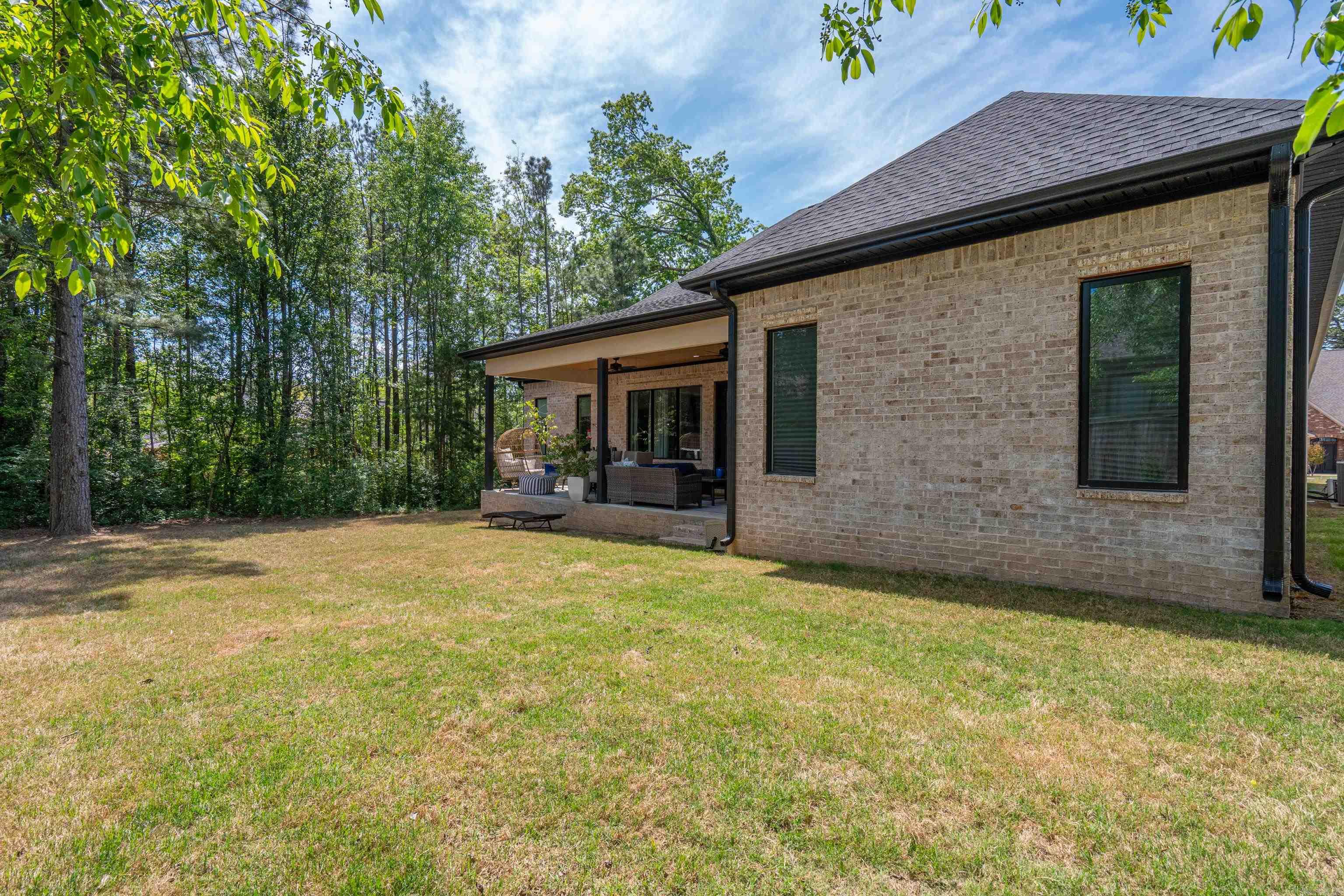 ARLINGTON PARK - Residential