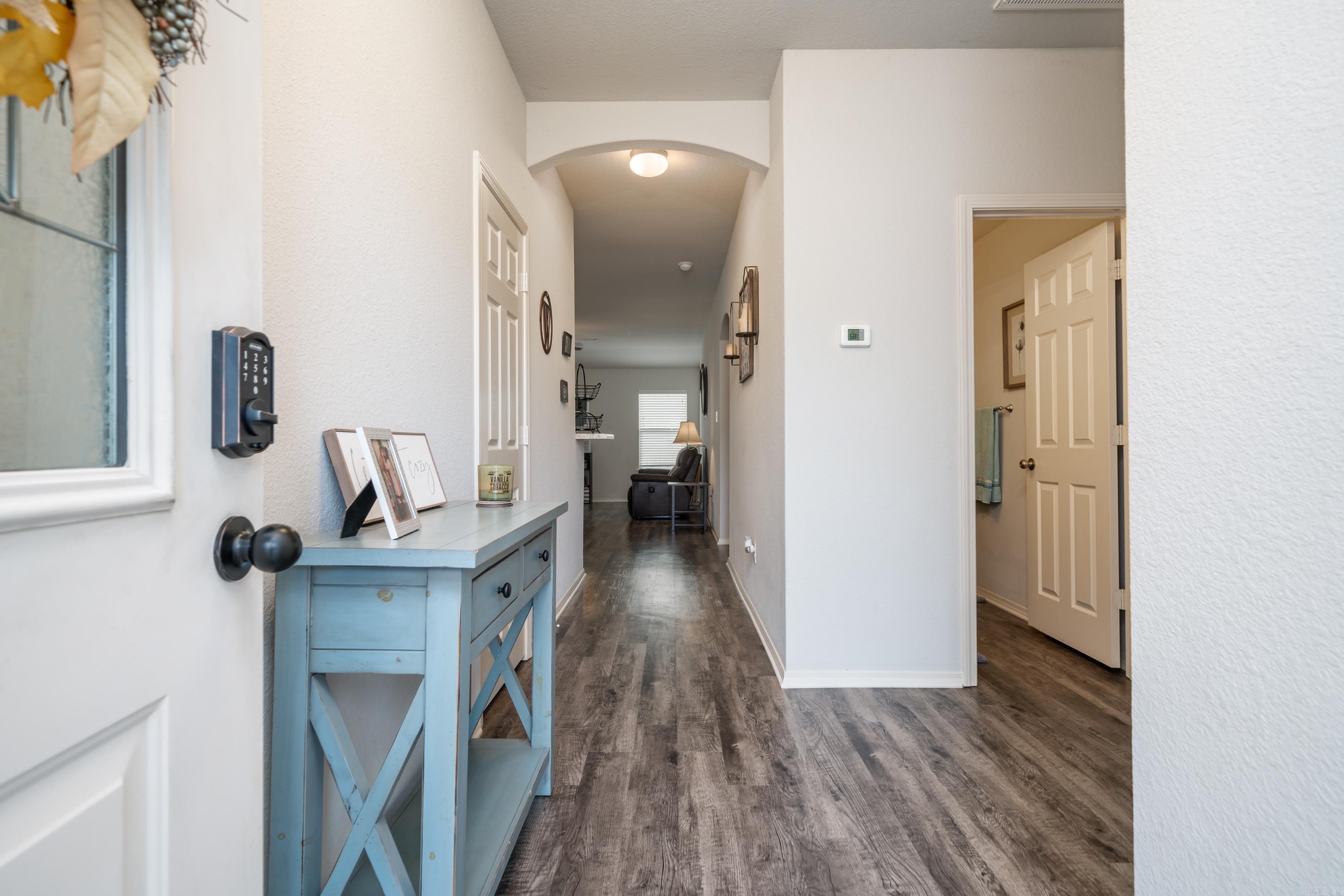 BENJAMIN GROVE - Residential