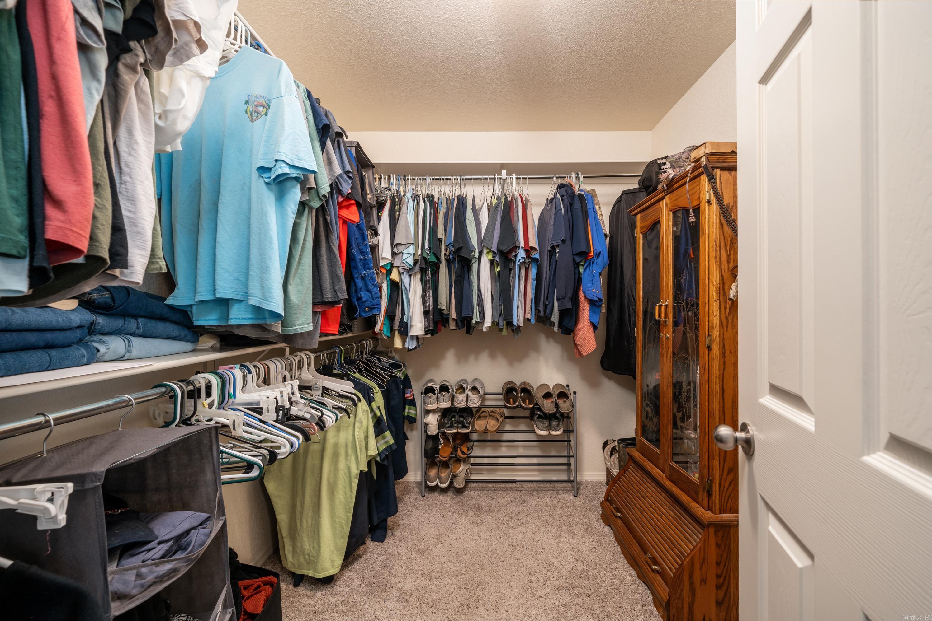 BENJAMIN GROVE - Residential