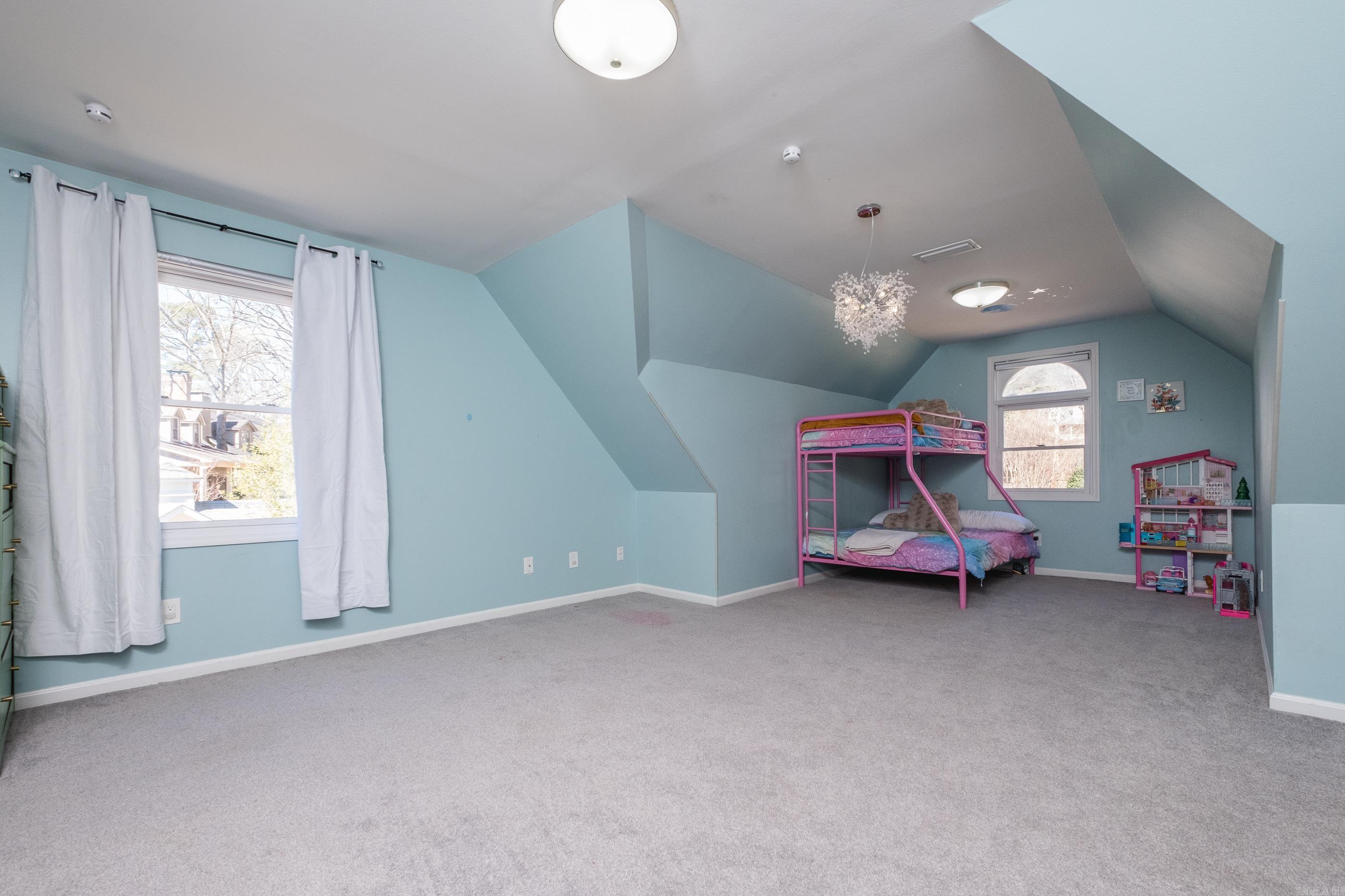 ST CHARLES ADDN - Residential