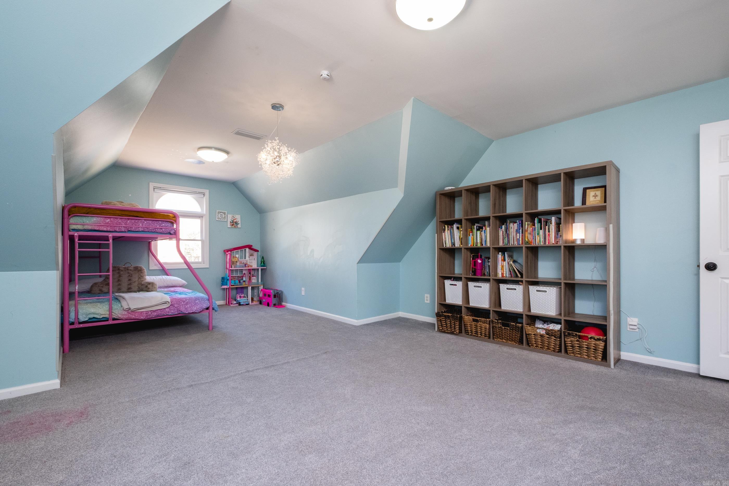 ST CHARLES ADDN - Residential