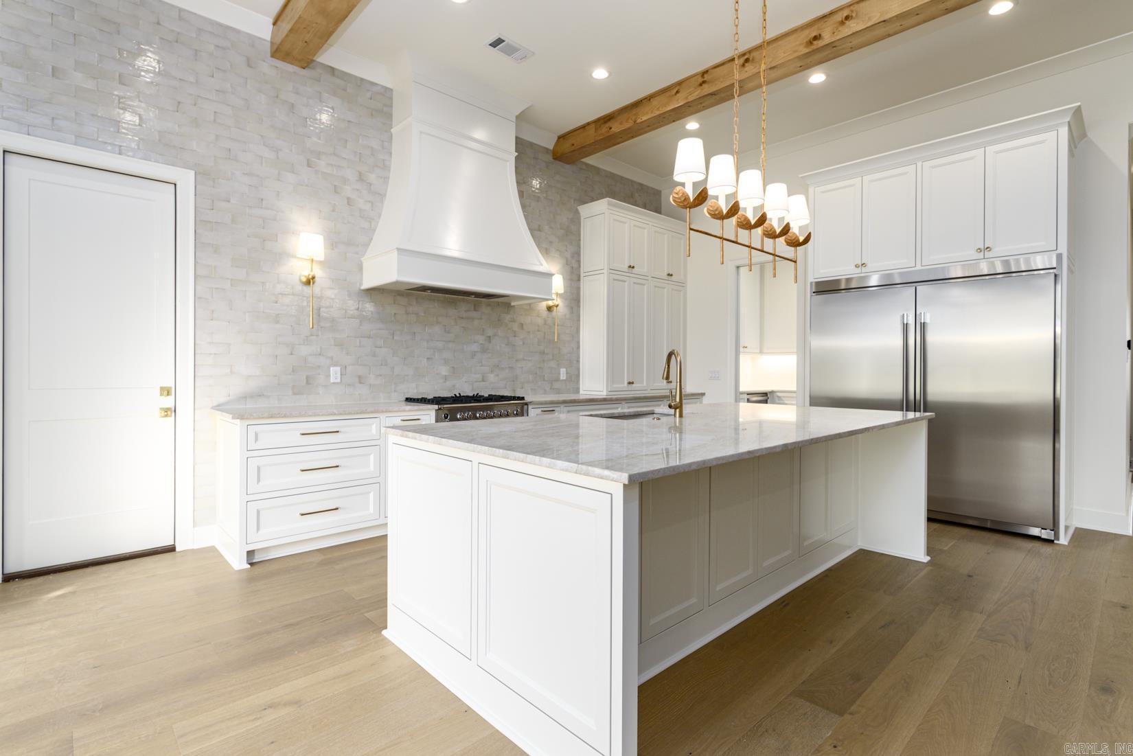 CHENAL VALLEY "FALSTONE COURT" - Residential