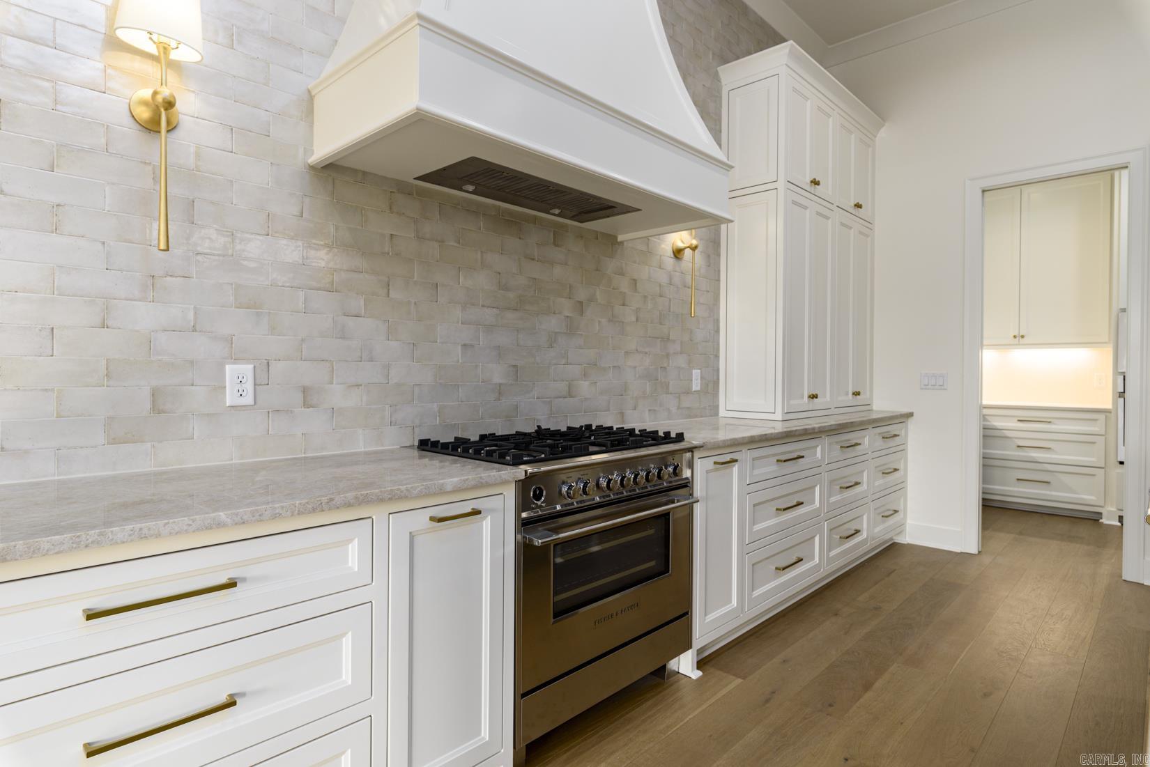 CHENAL VALLEY "FALSTONE COURT" - Residential