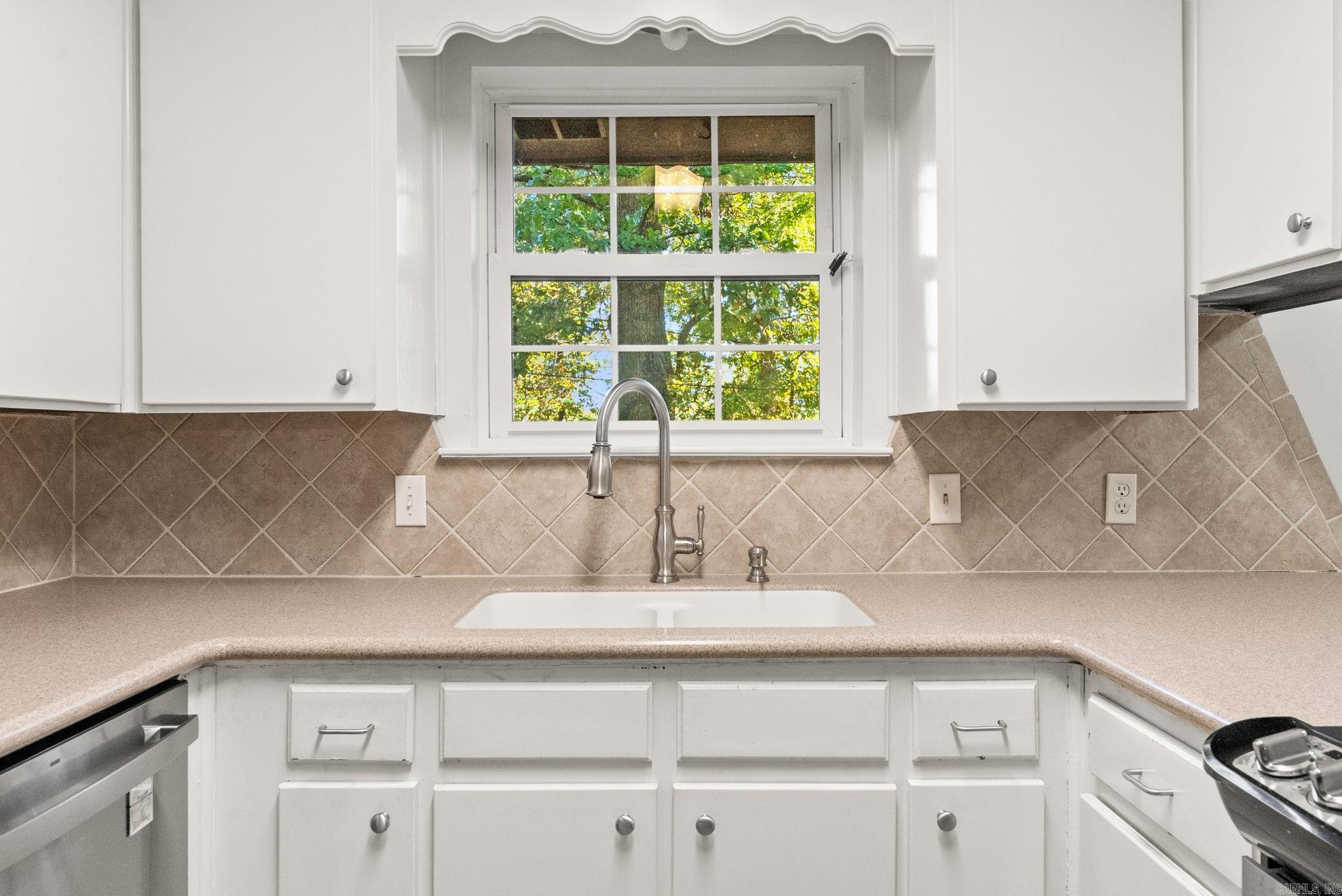 MARLOWE MANOR - Residential