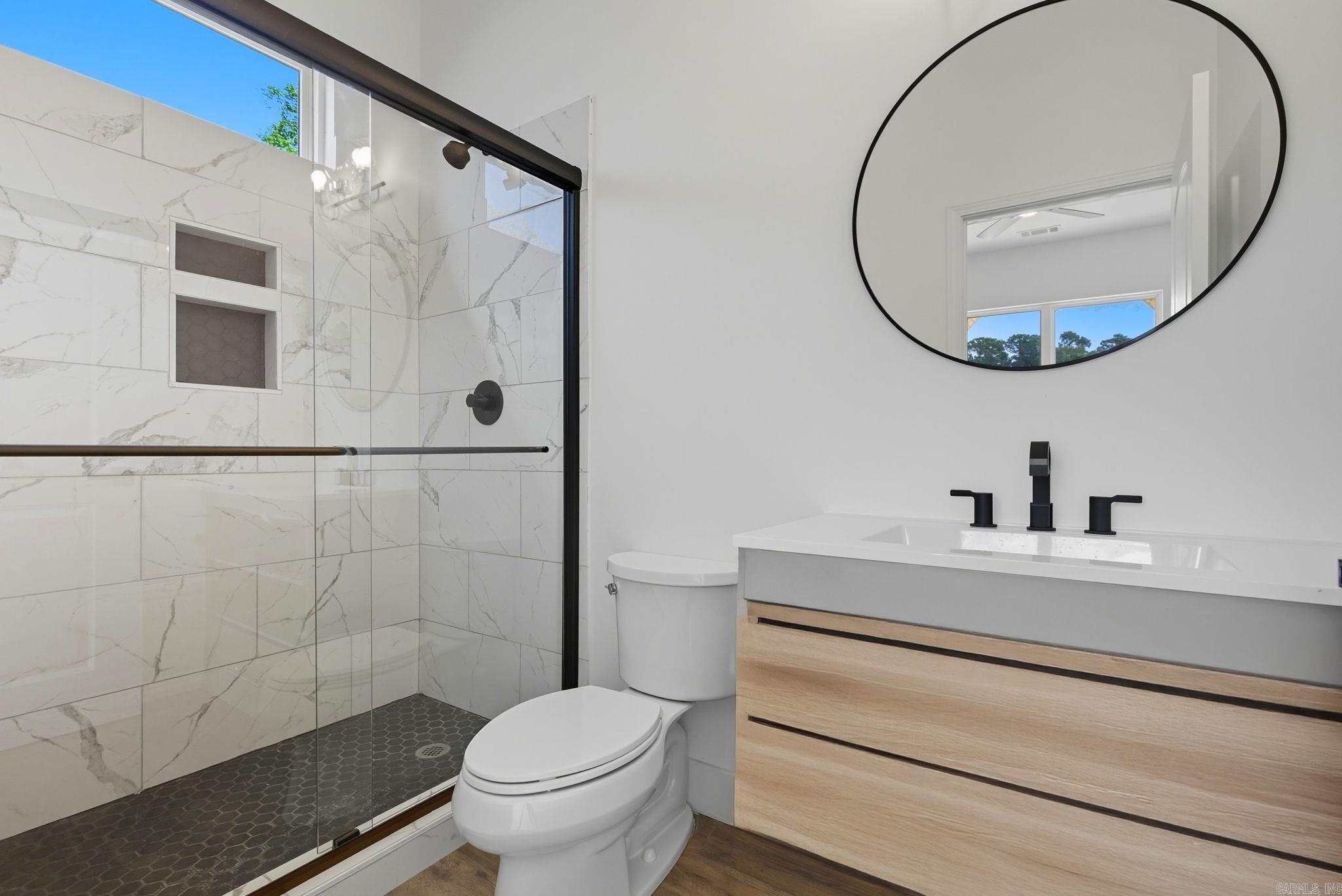 THE WOODS OF HURRICANE LAKE ESTA - Residential