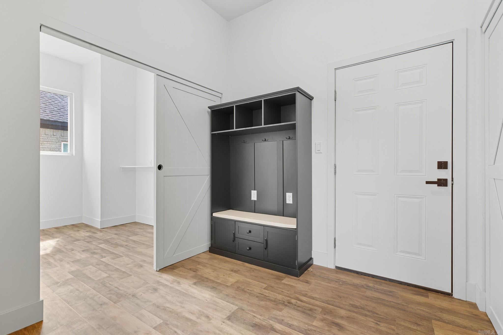 THE WOODS OF HURRICANE LAKE ESTA - Residential